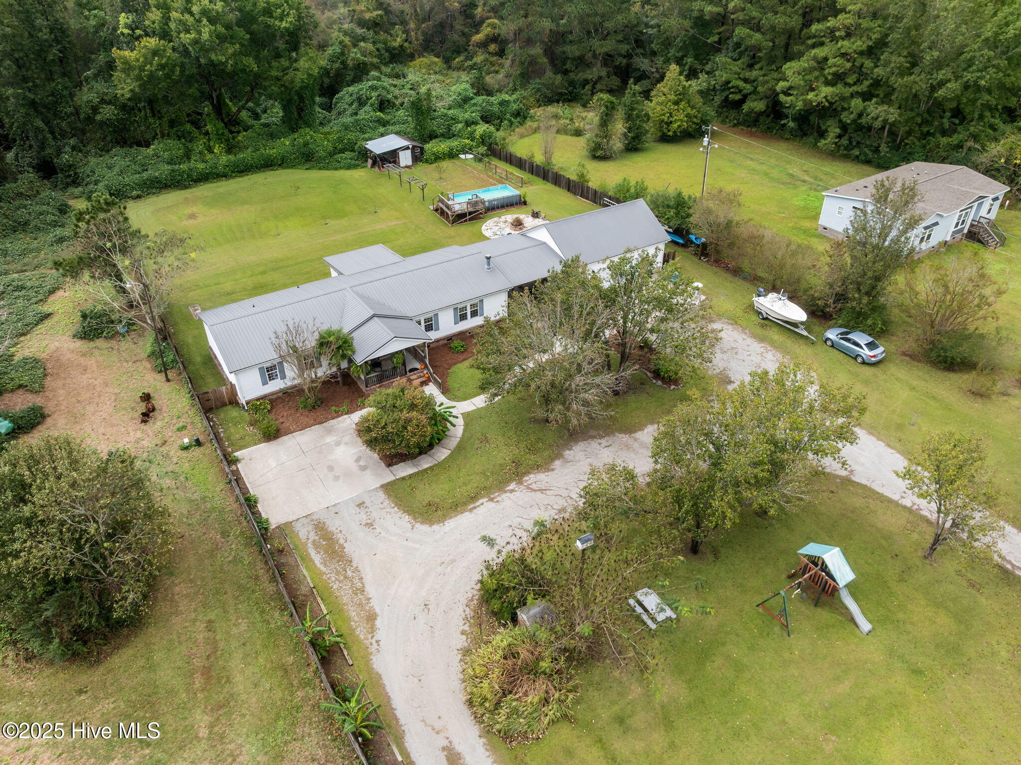 233 Belgrade Swansboro Road, Stella