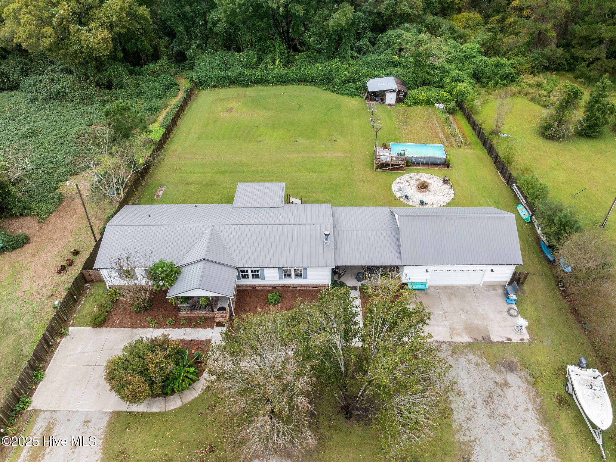 233 Belgrade Swansboro Road, Stella