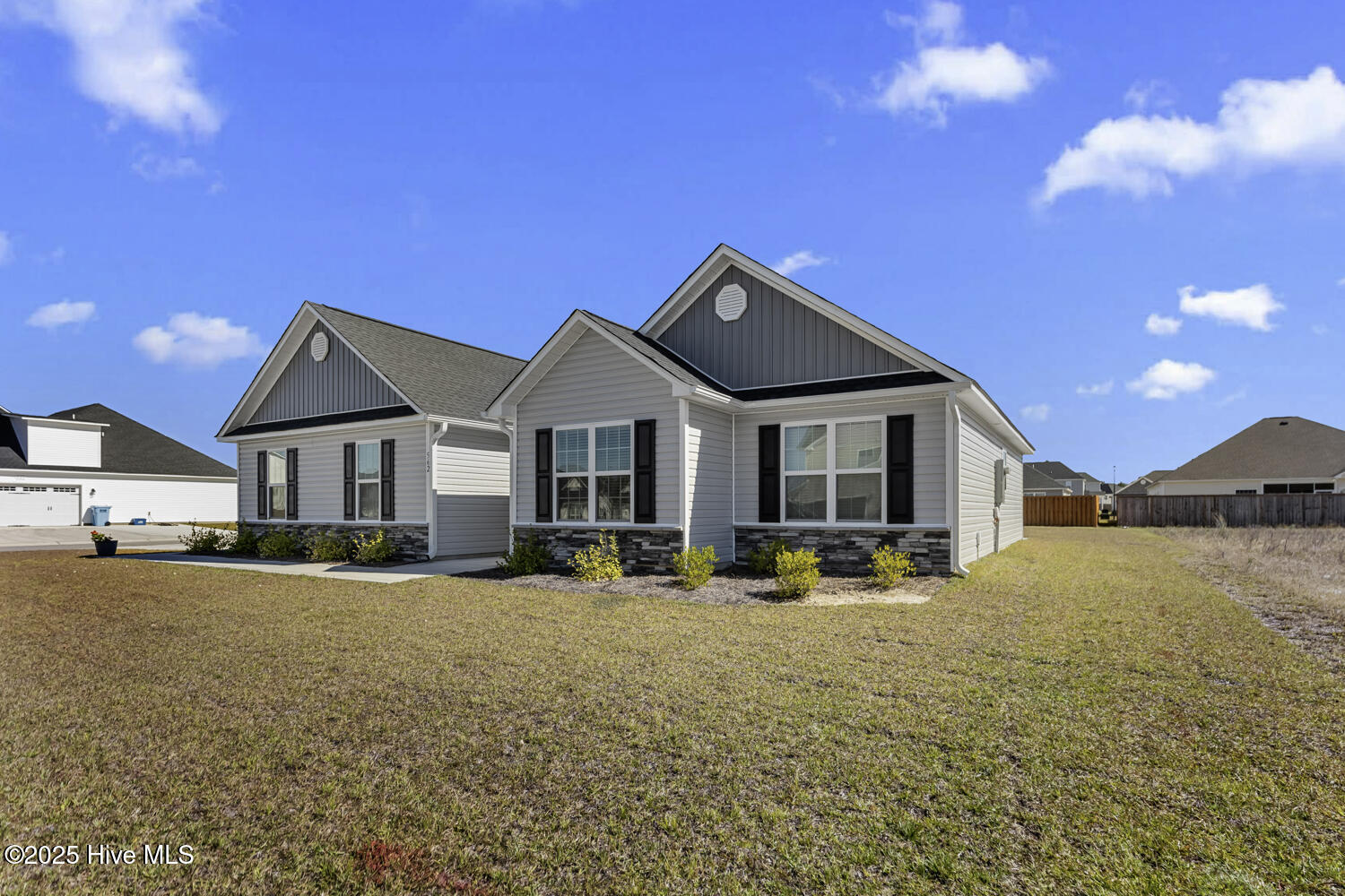 562 Appalachian Trail N, Jacksonville