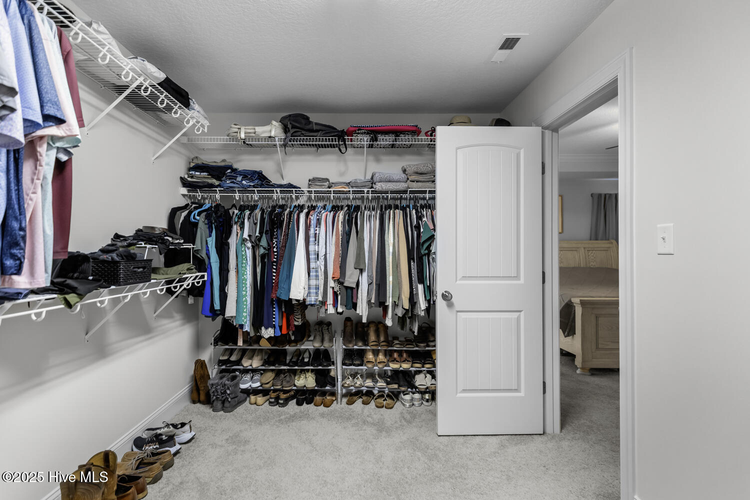 562 Appalachian Trail N, Jacksonville