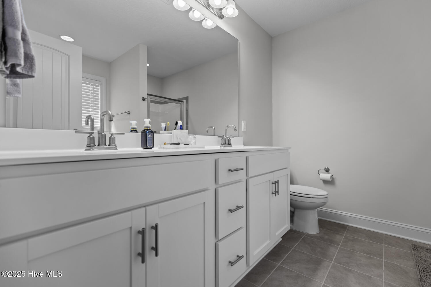 562 Appalachian Trail N, Jacksonville