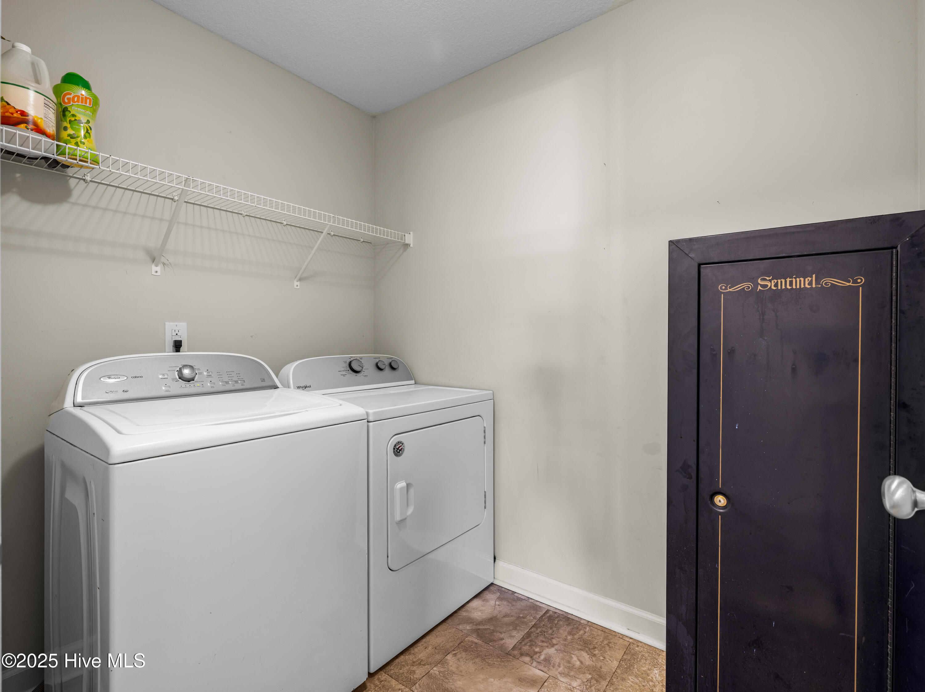 226 Shell Rock Landing Road, Hubert