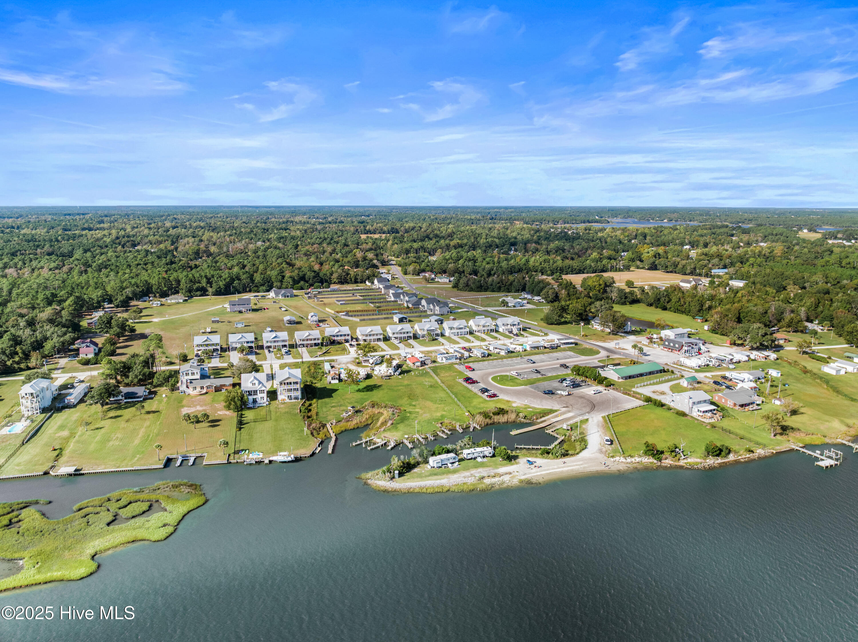 226 Shell Rock Landing Road, Hubert