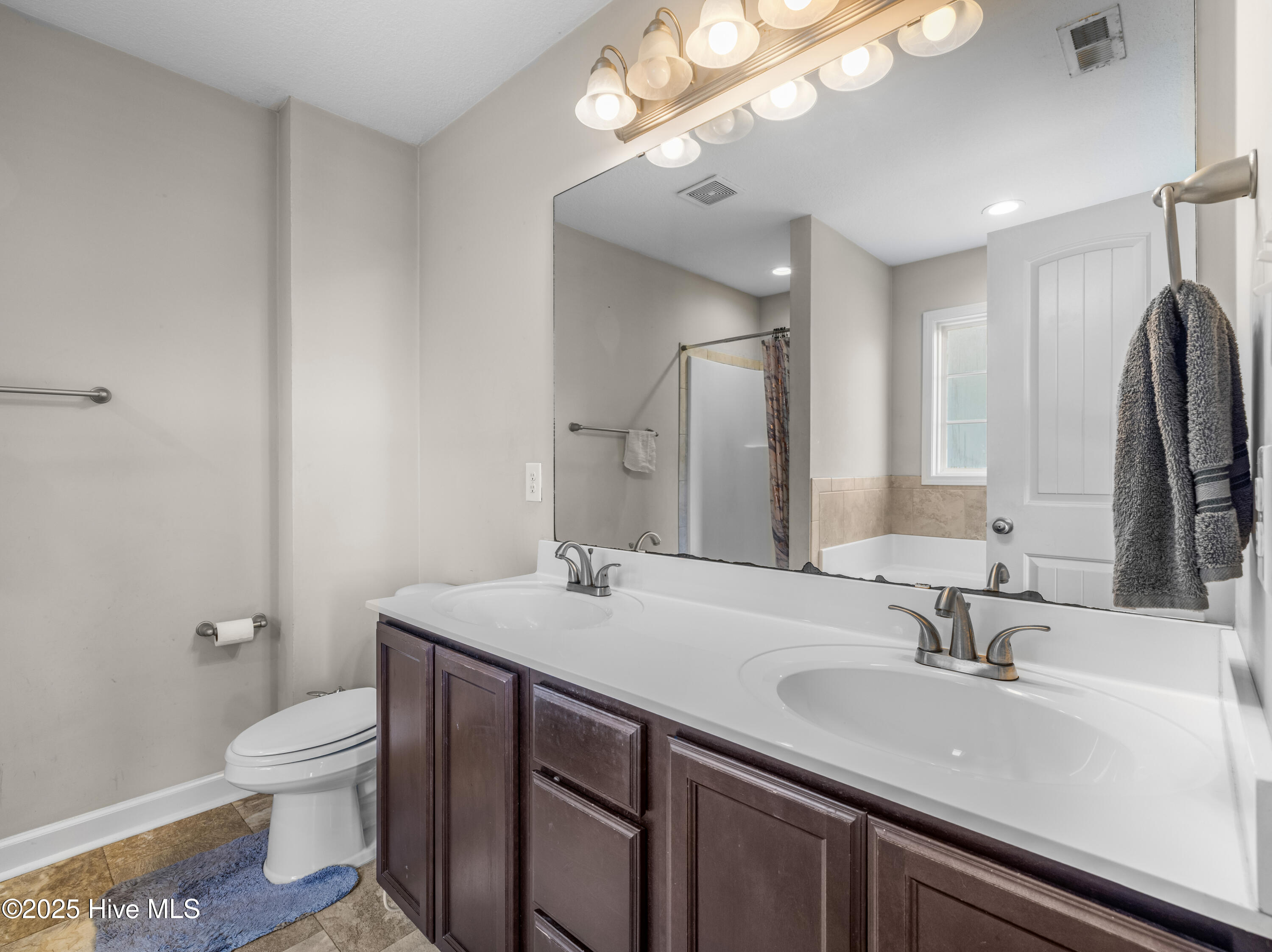 226 Shell Rock Landing Road, Hubert