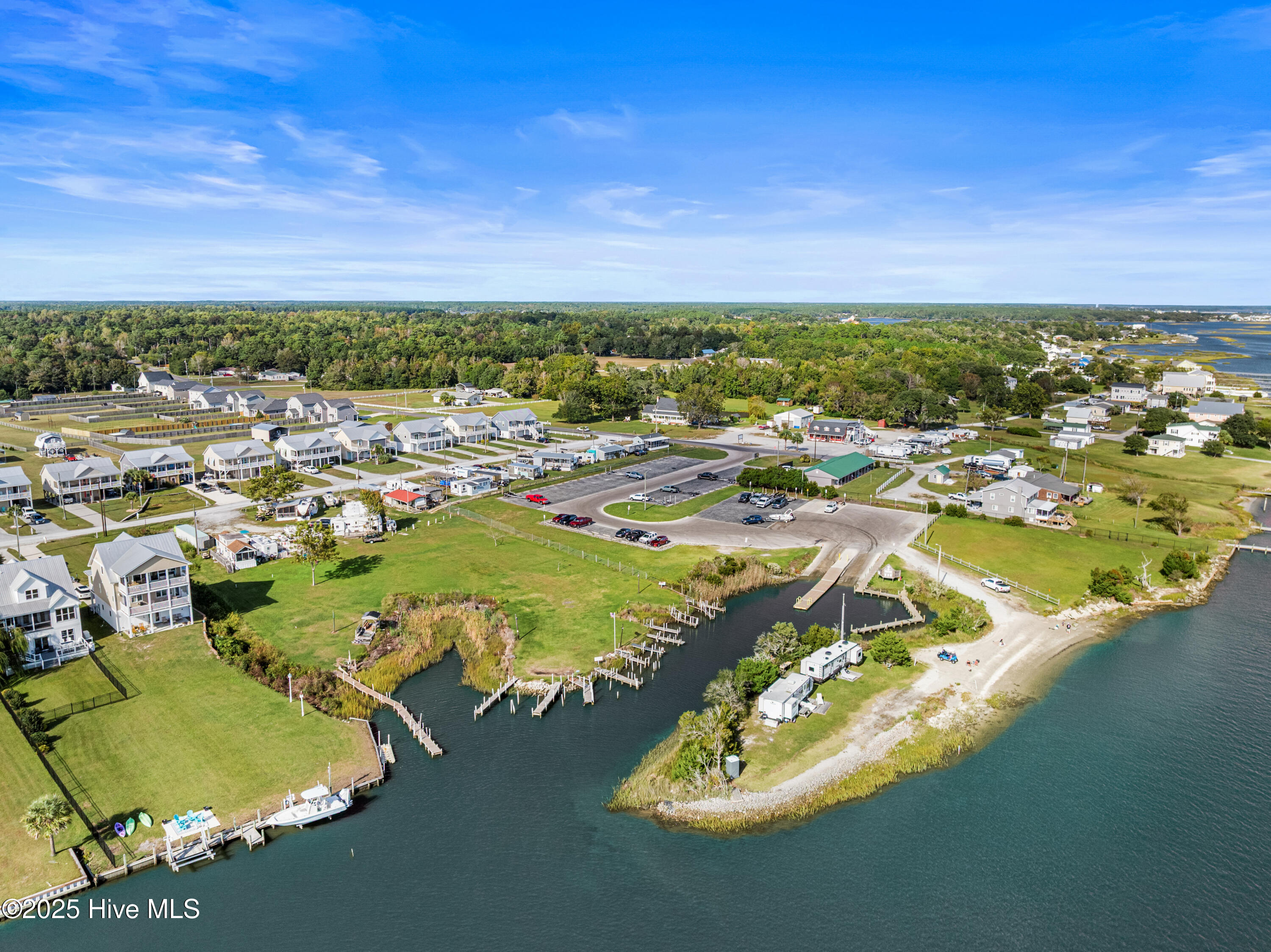 226 Shell Rock Landing Road, Hubert