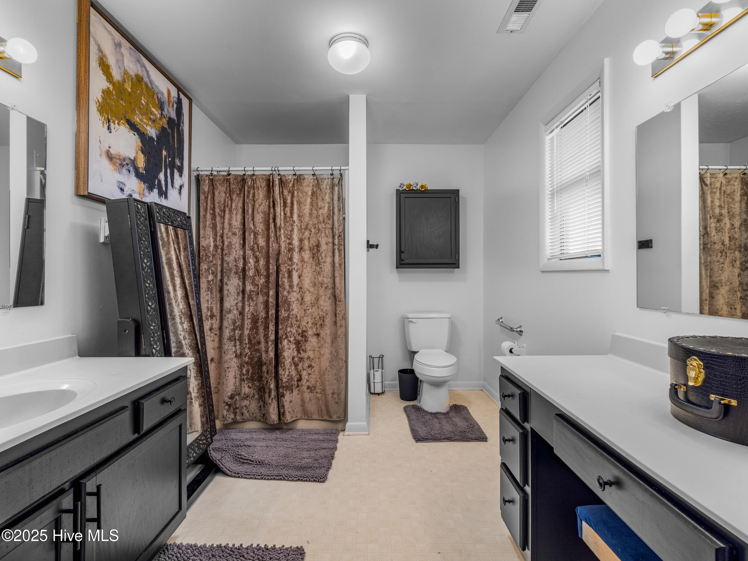 2002 Colony Plaza, Jacksonville