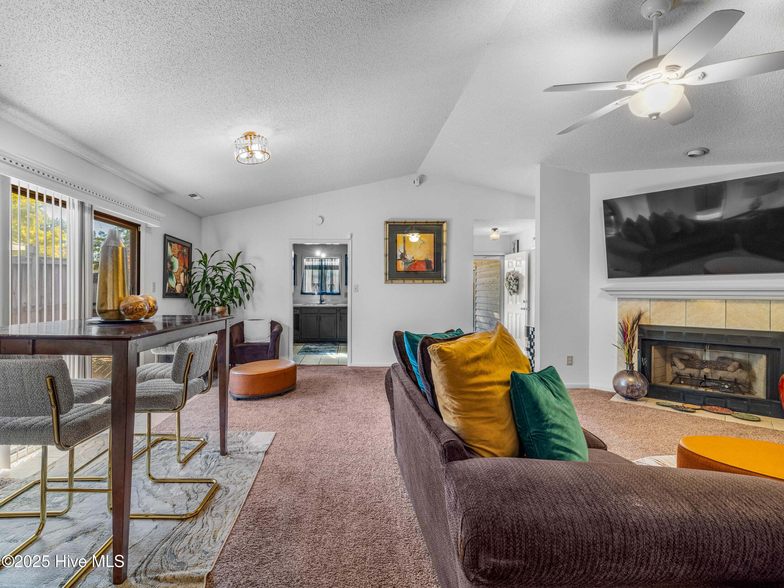 2002 Colony Plaza, Jacksonville