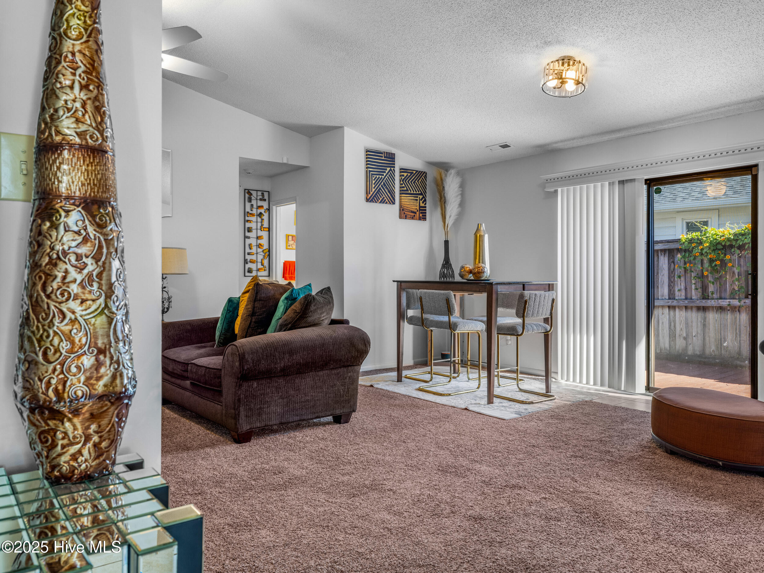 2002 Colony Plaza, Jacksonville