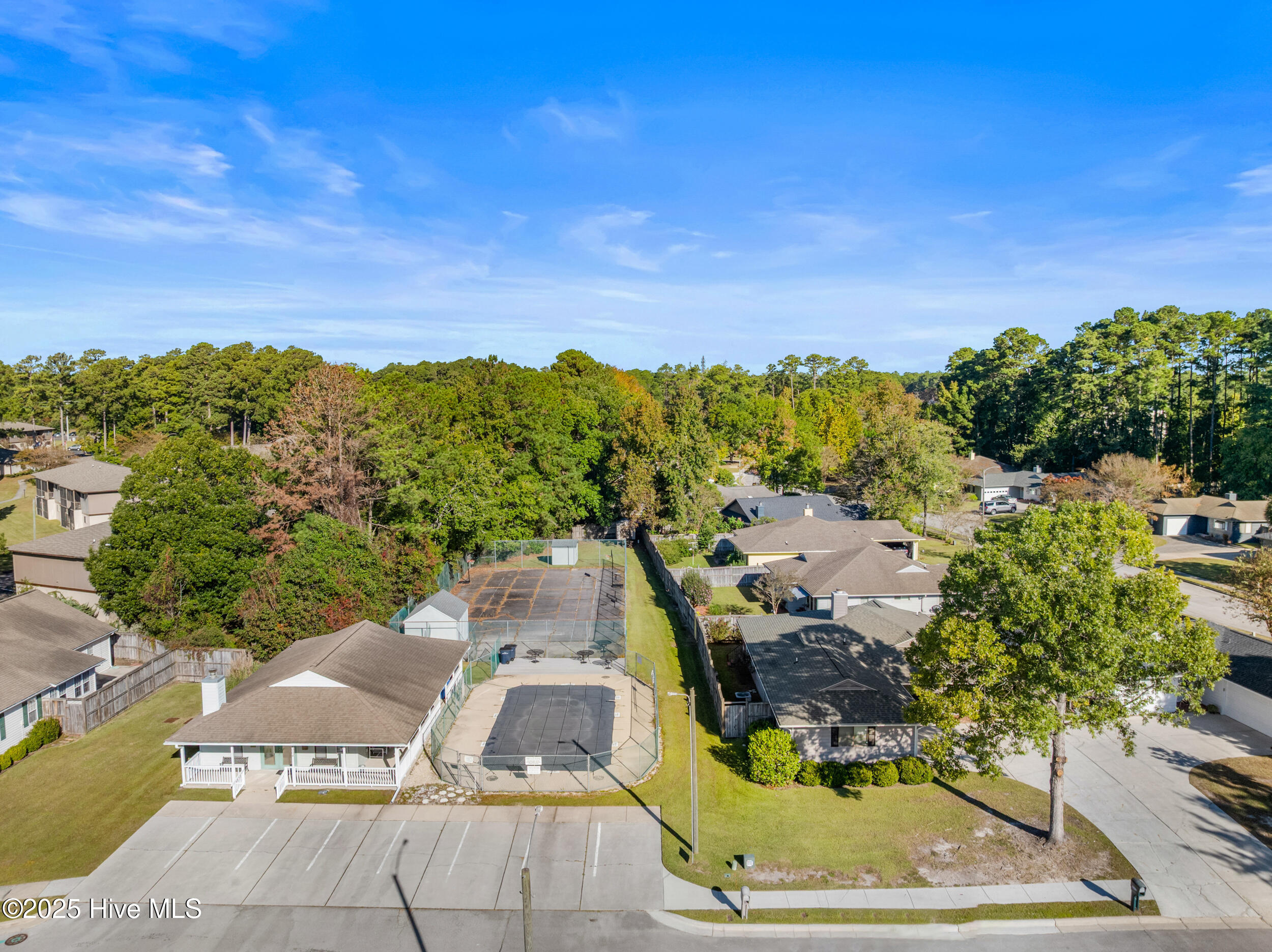 2002 Colony Plaza, Jacksonville