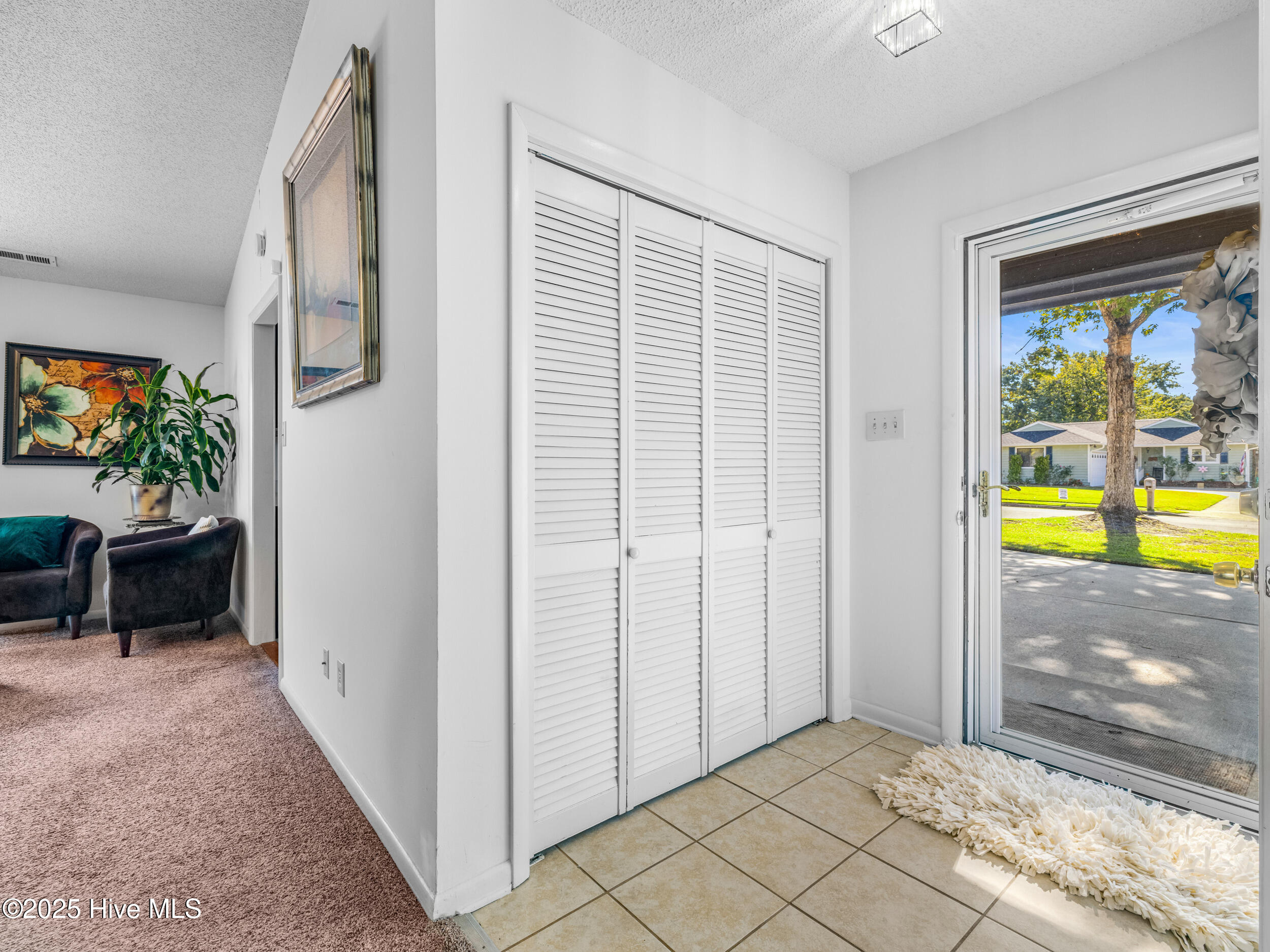 2002 Colony Plaza, Jacksonville