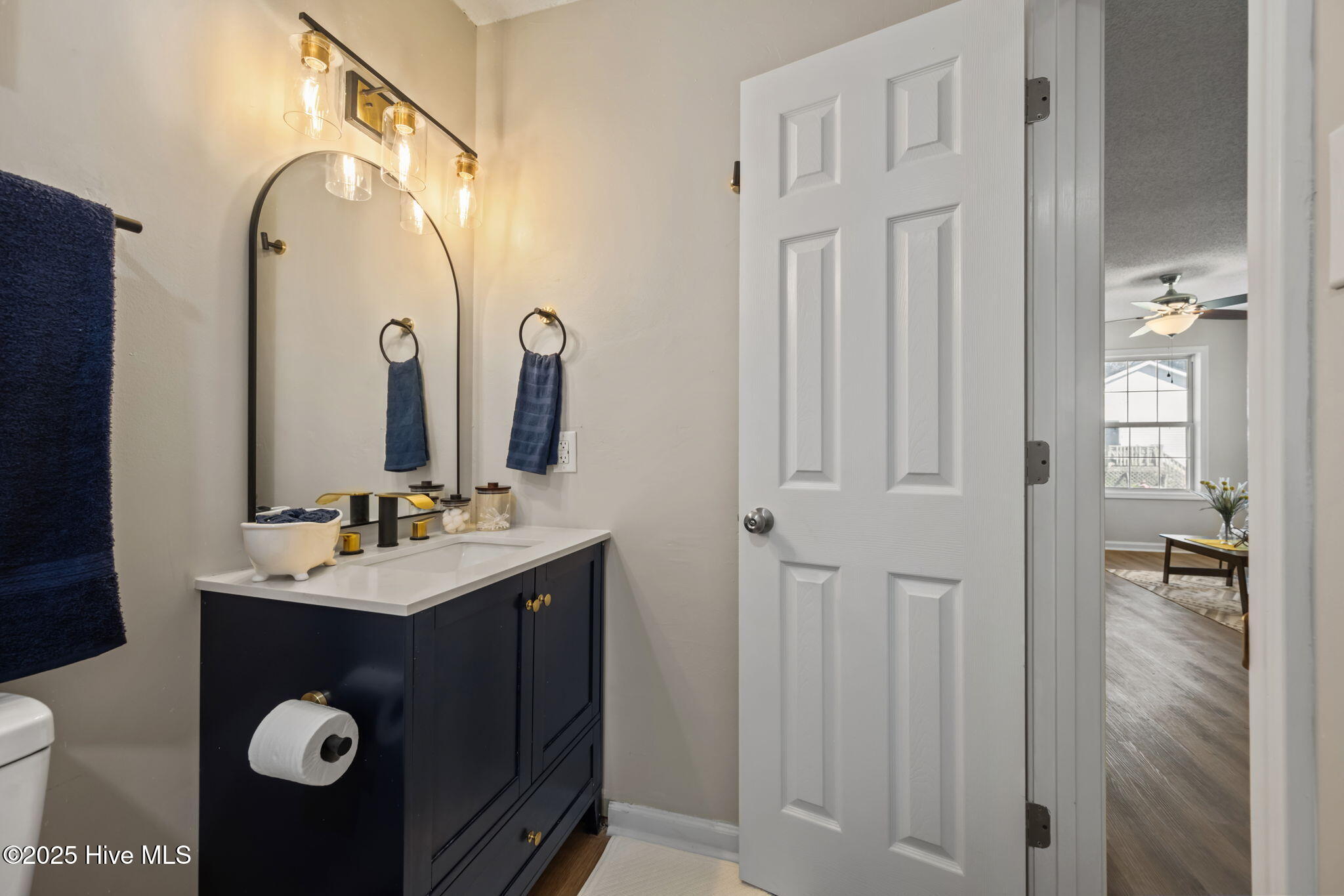 118 Lindsey James Lane