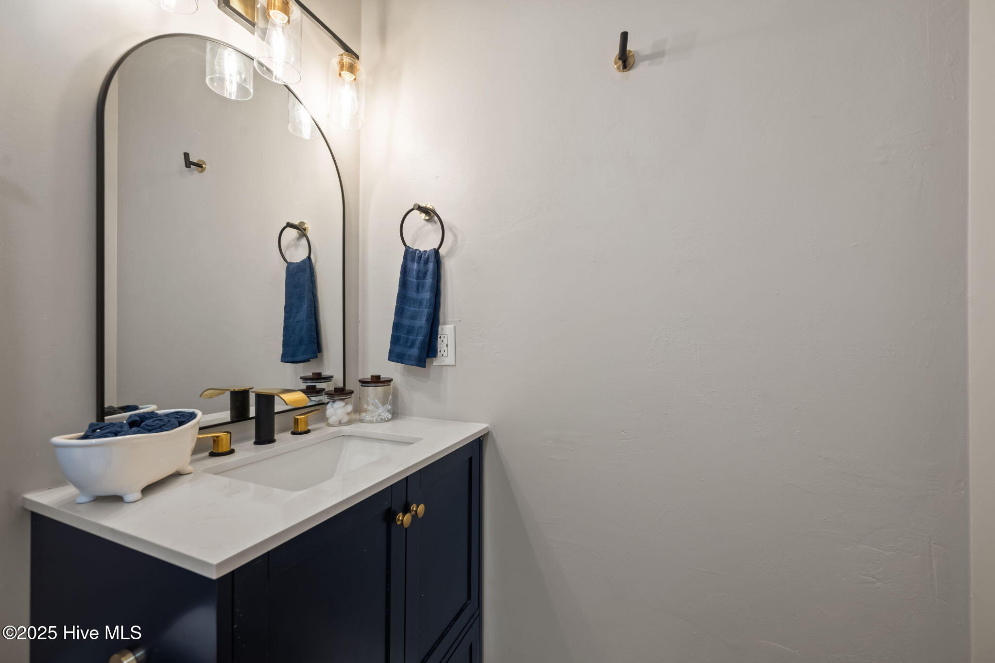 118 Lindsey James Lane