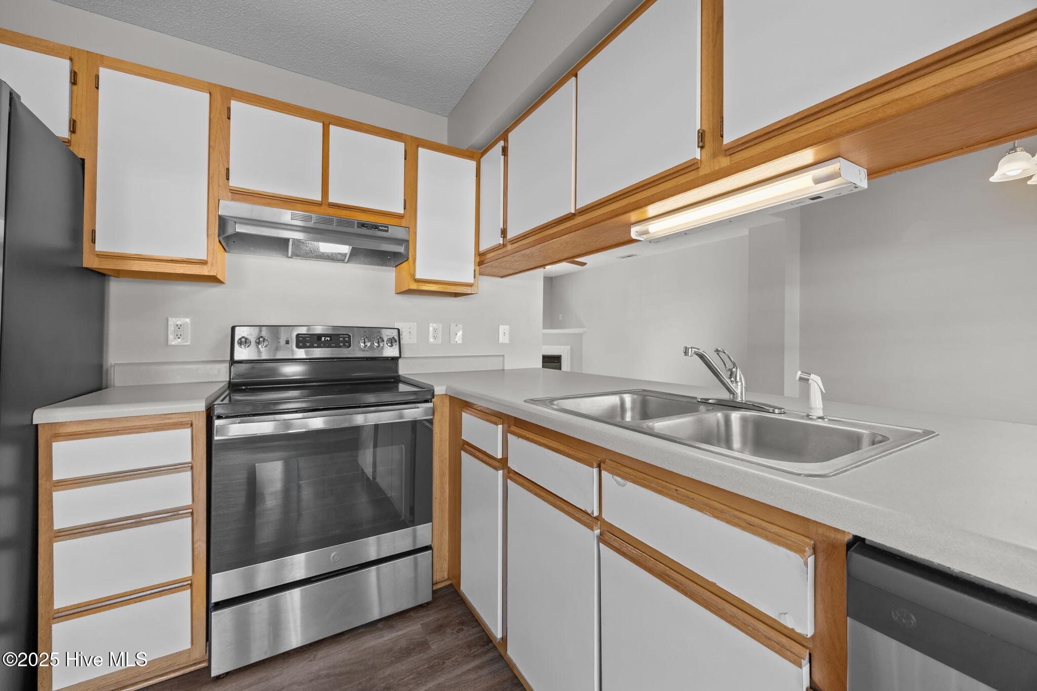 217 Winners Circle S