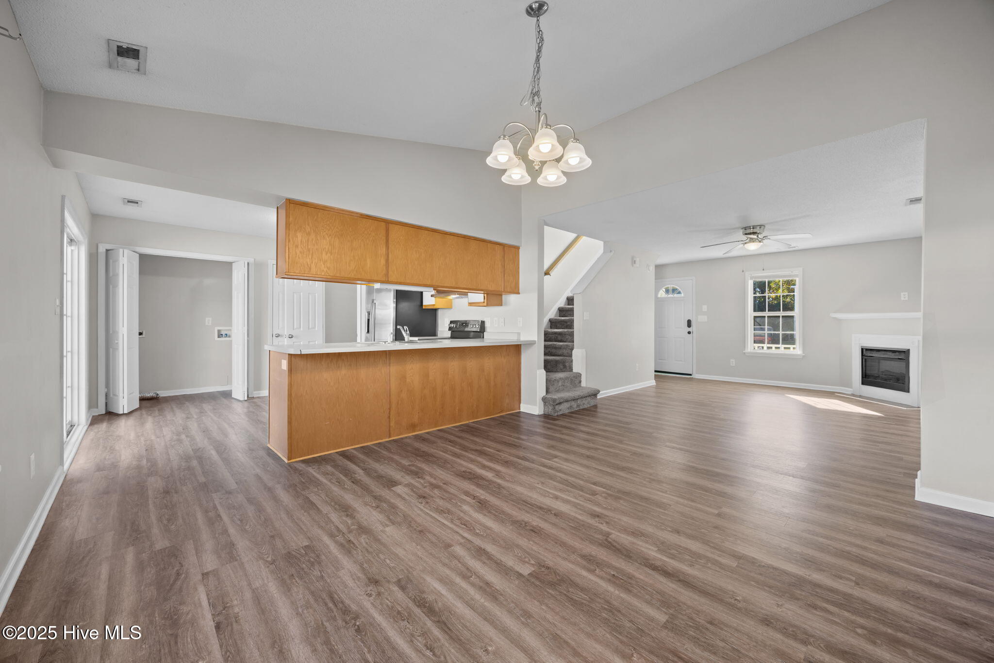 217 Winners Circle S