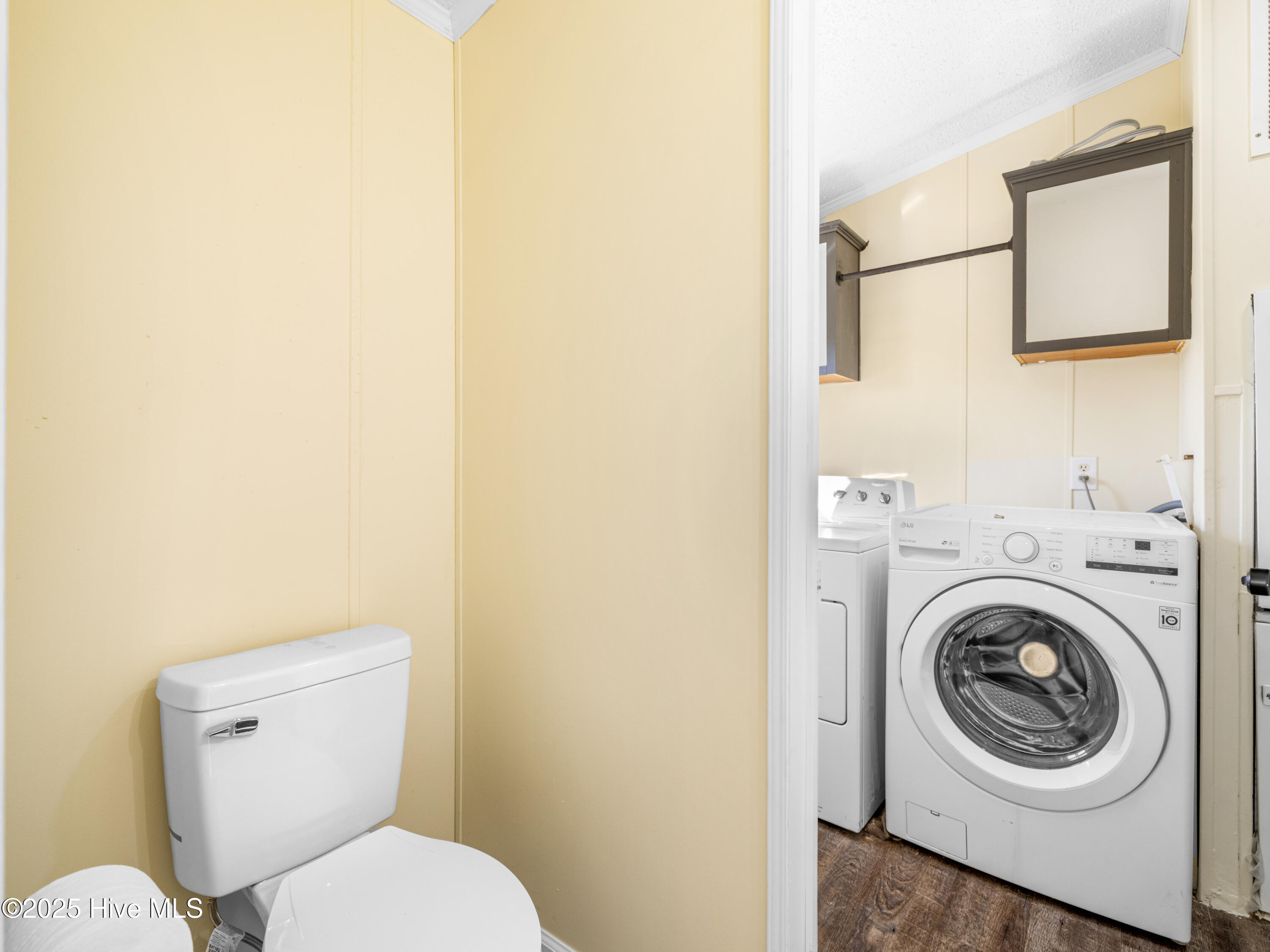 307 N Winchester Lane