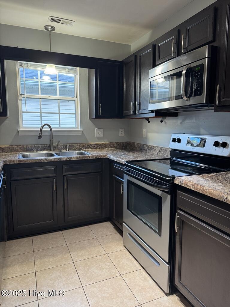 3016 E Windgate Court