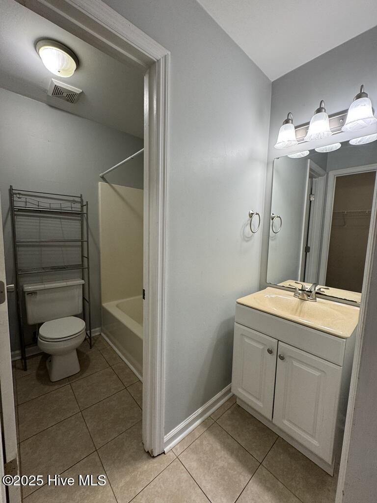 3016 E Windgate Court