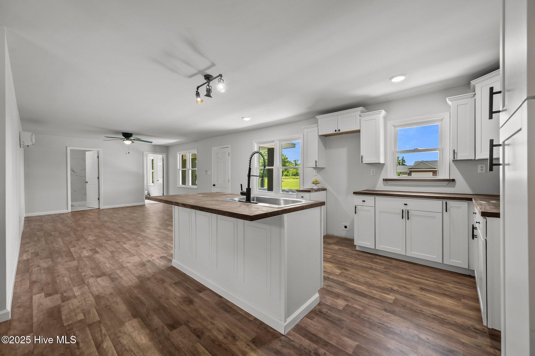 1496 Kellum Loop Road