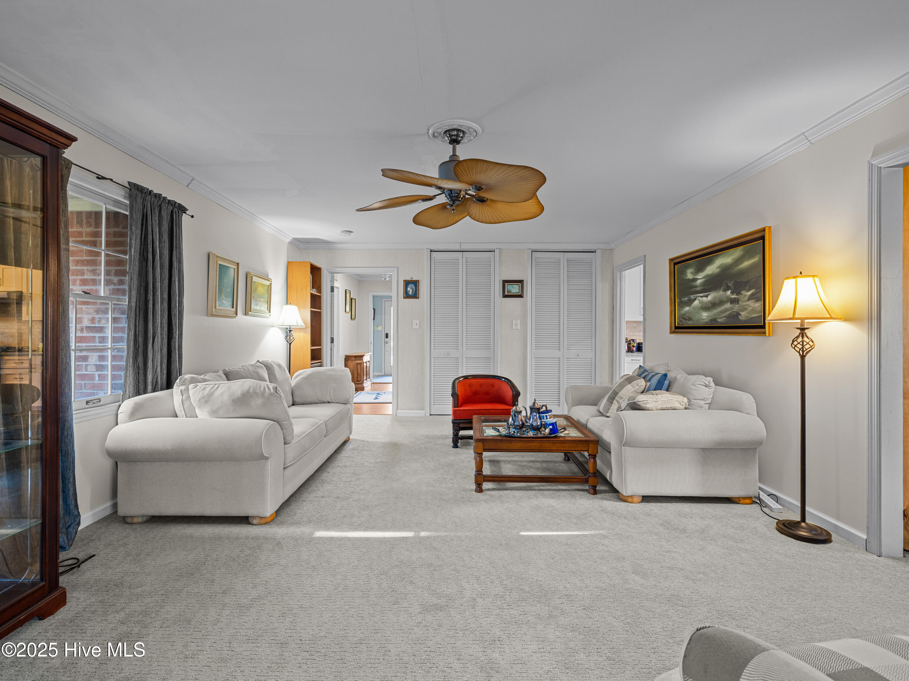 6101 Albatross Drive