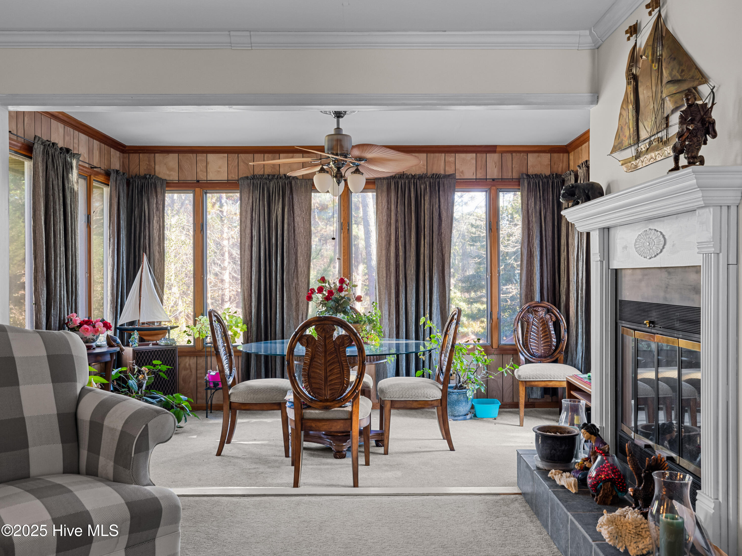 6101 Albatross Drive