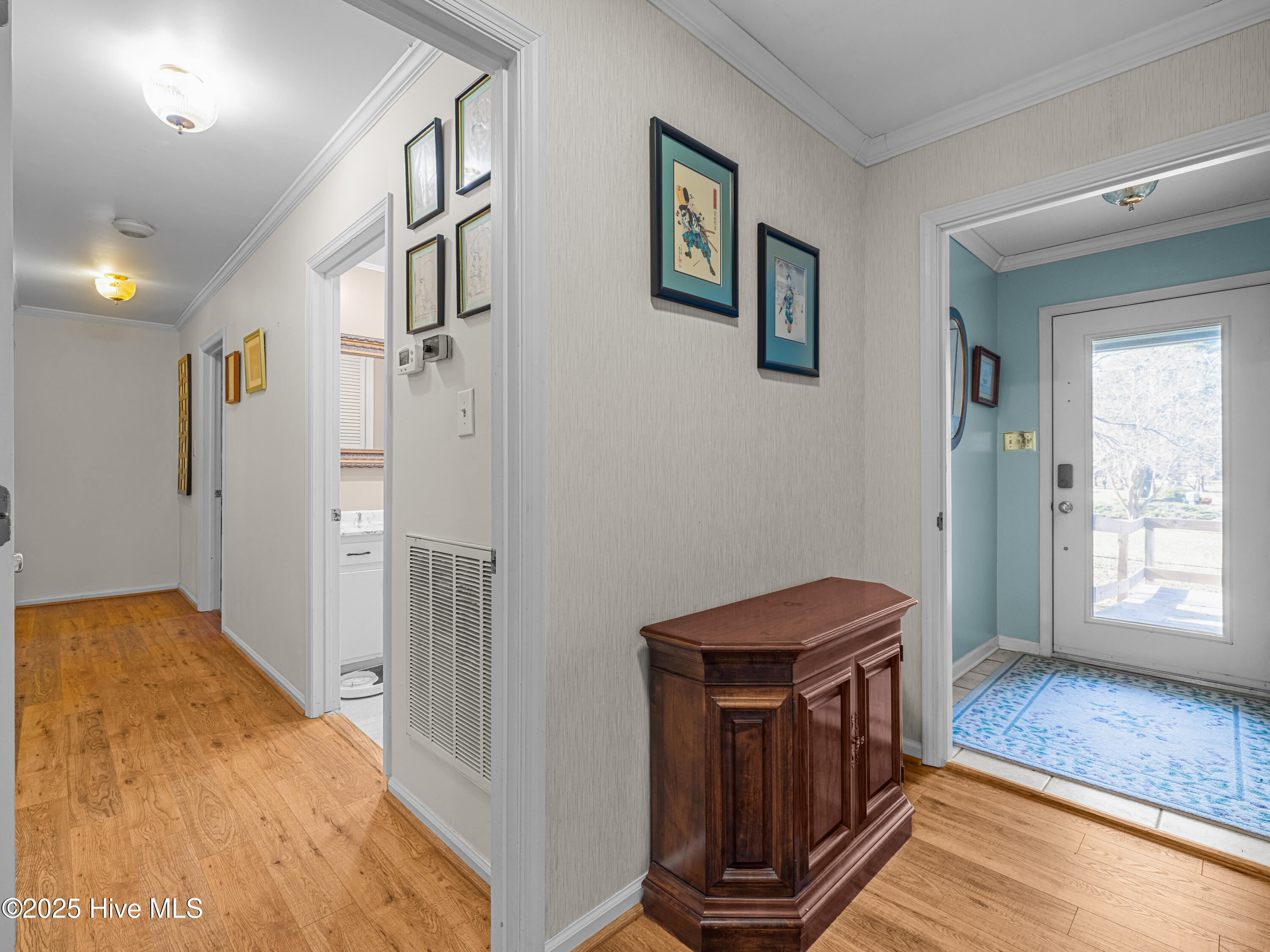 6101 Albatross Drive