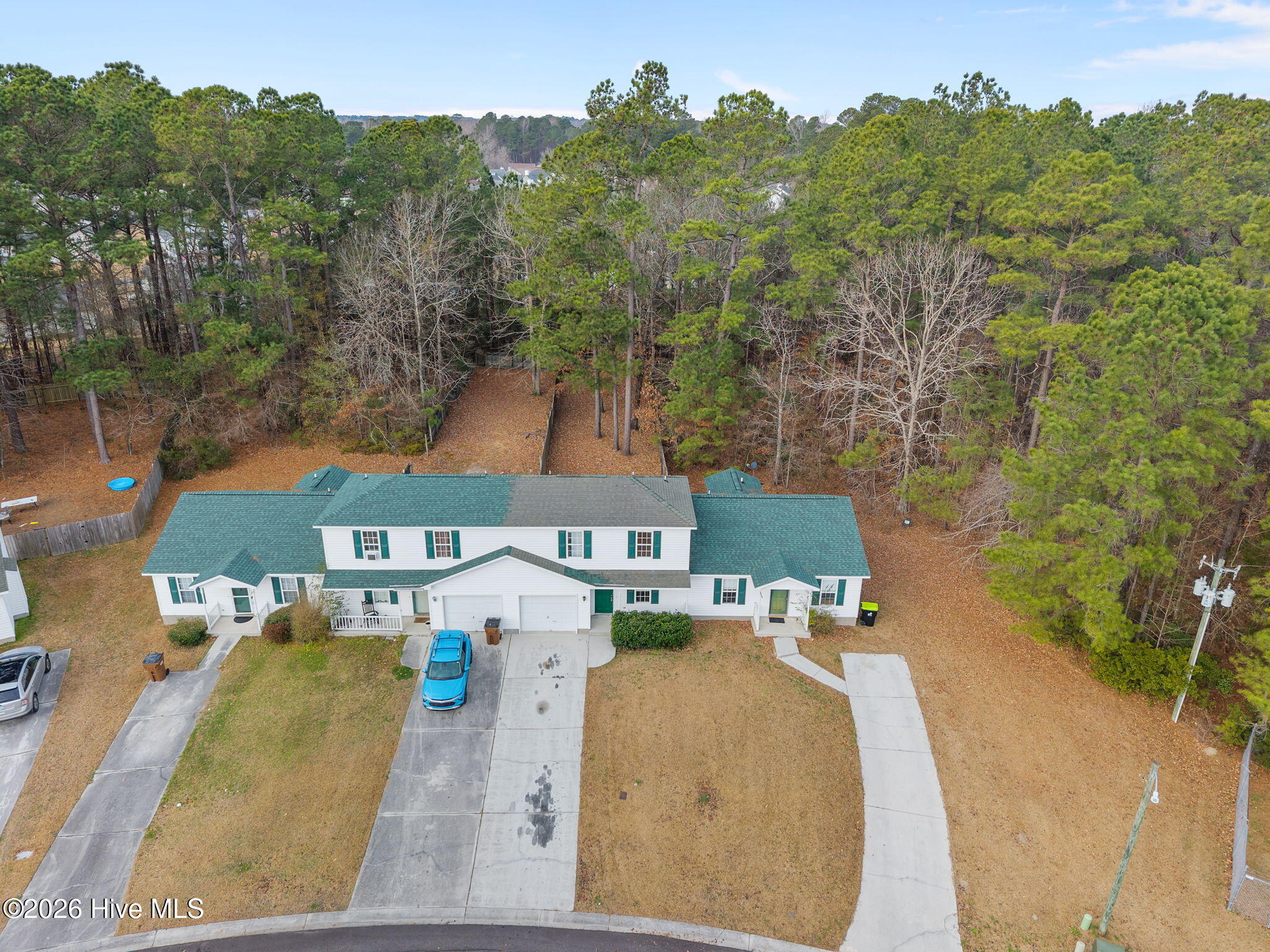 402 Winners Circle N