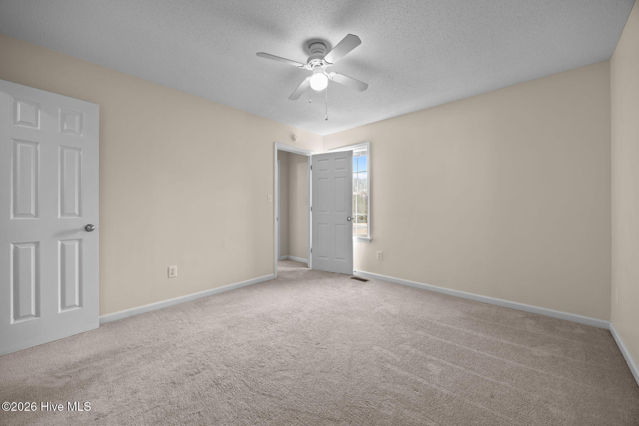 402 Winners Circle N