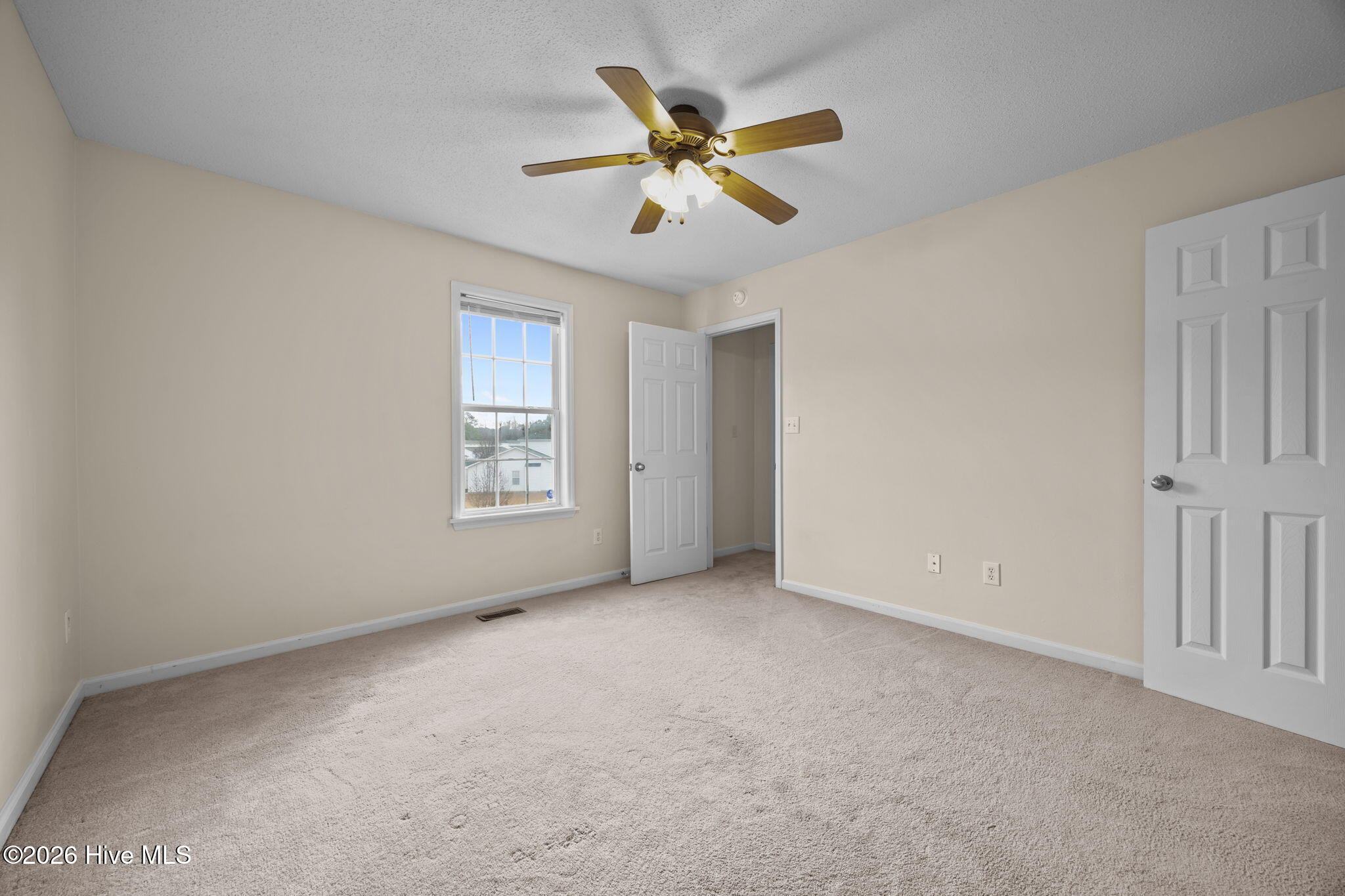 402 Winners Circle N