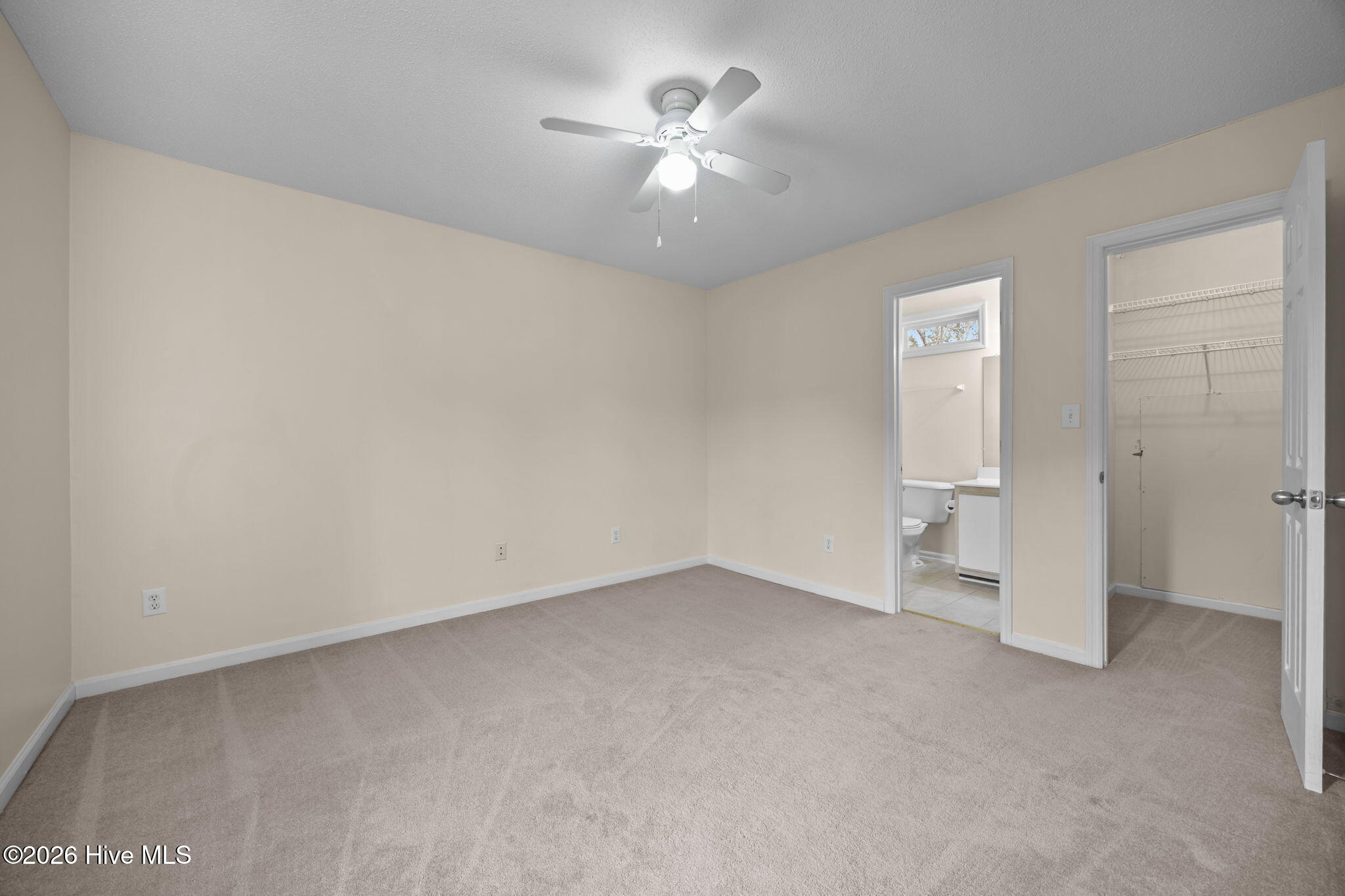 402 Winners Circle N