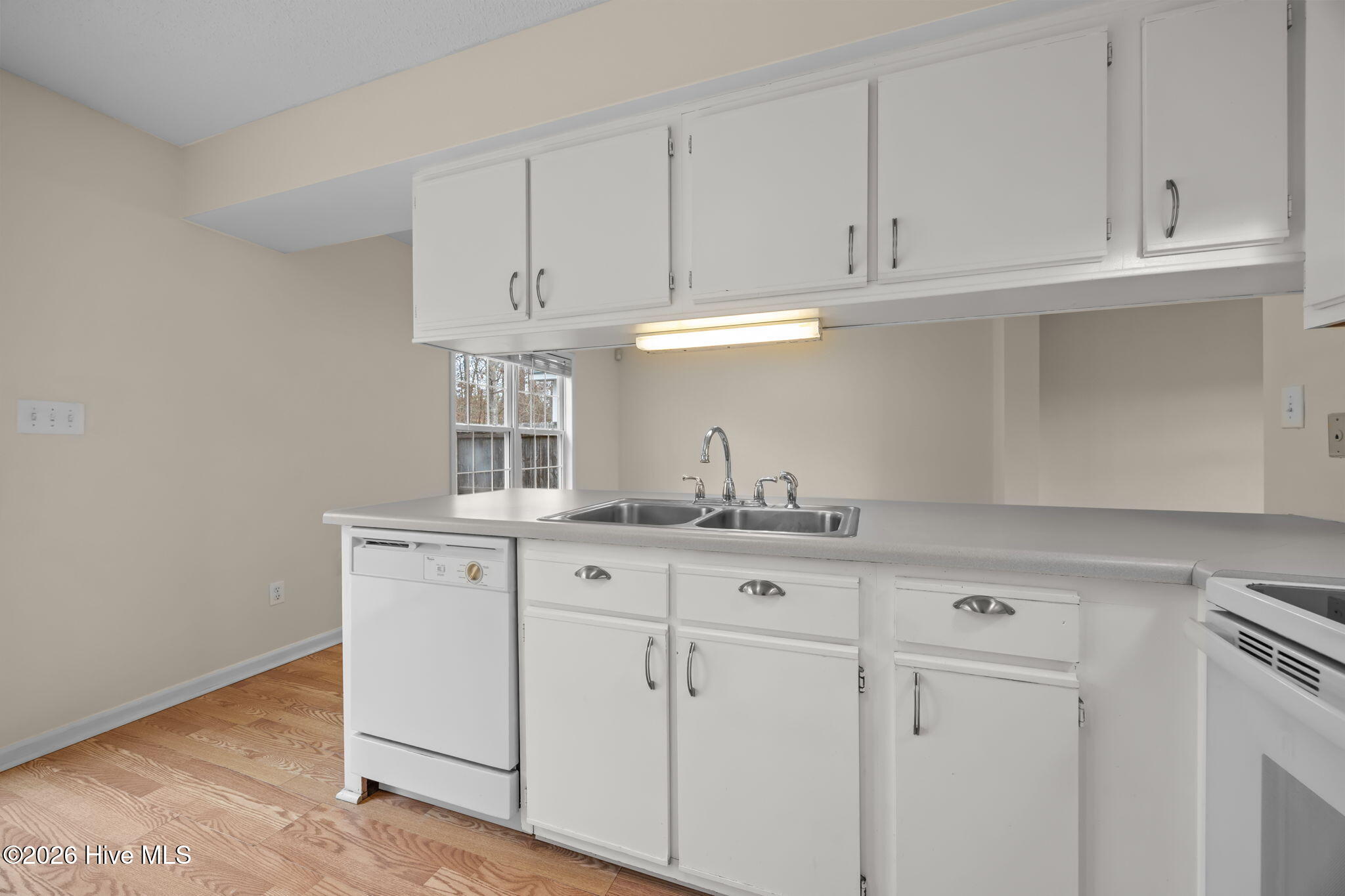 402 Winners Circle N