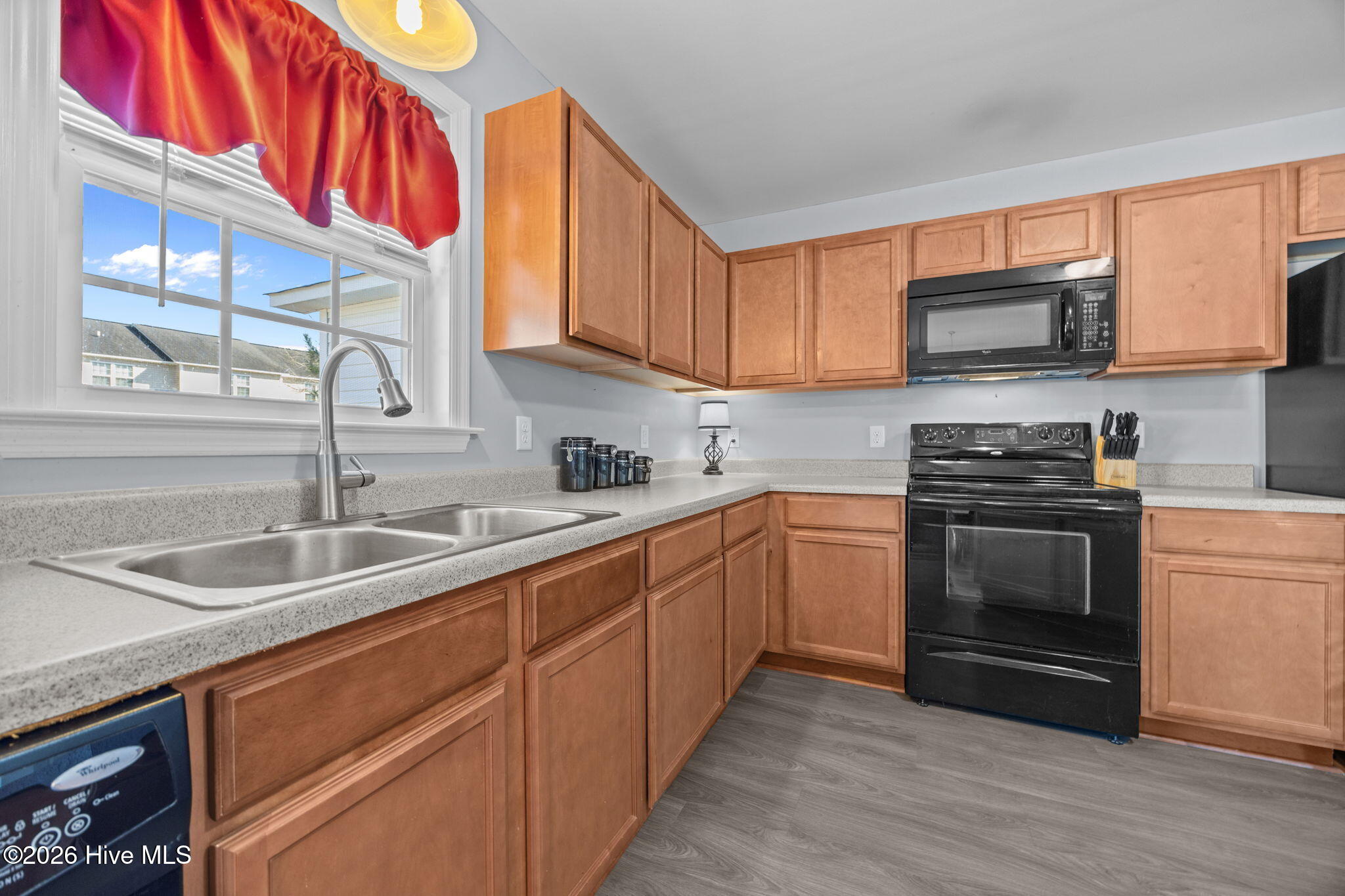 3008 W W T Whitehead Drive