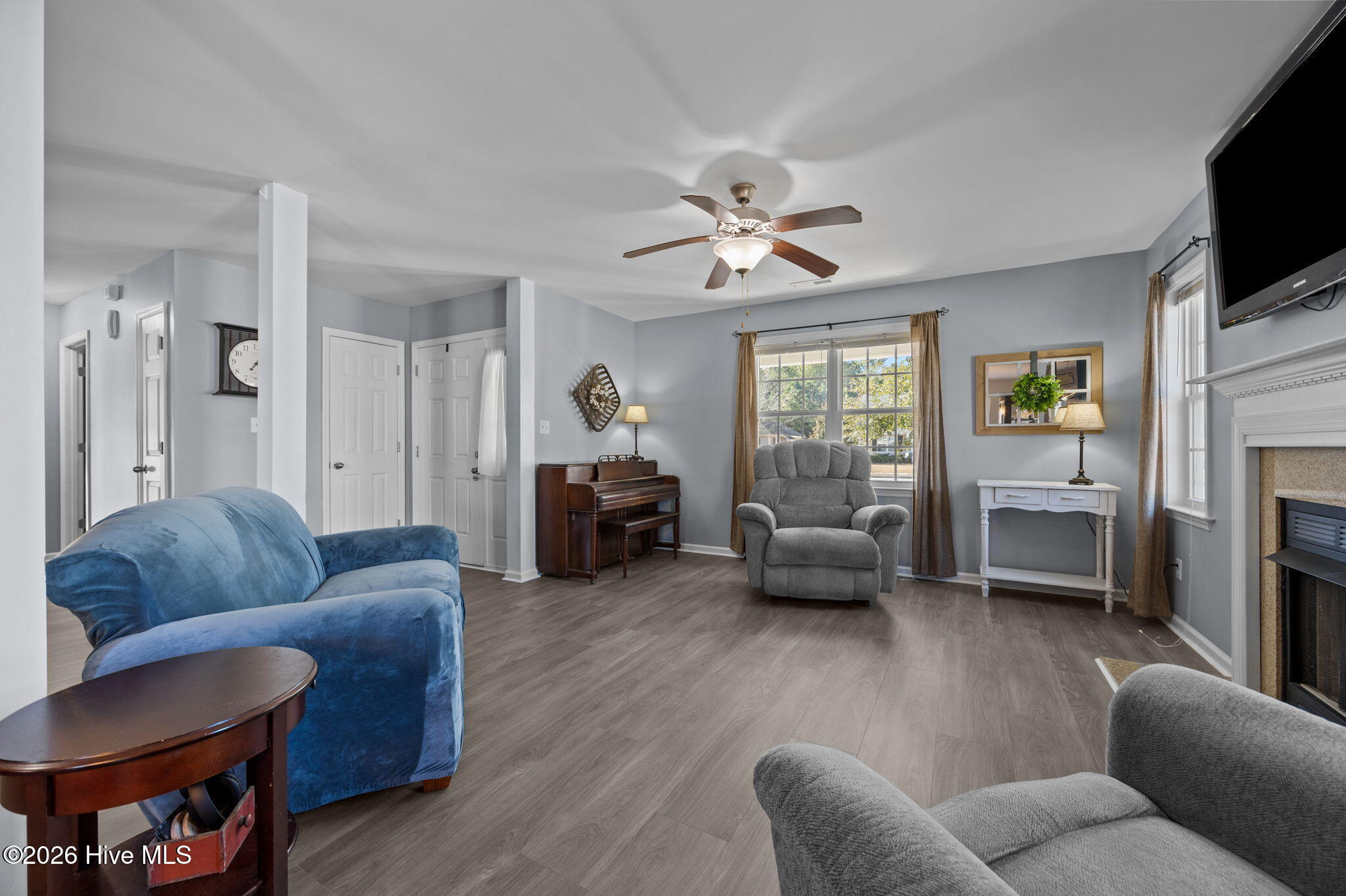 3008 W W T Whitehead Drive