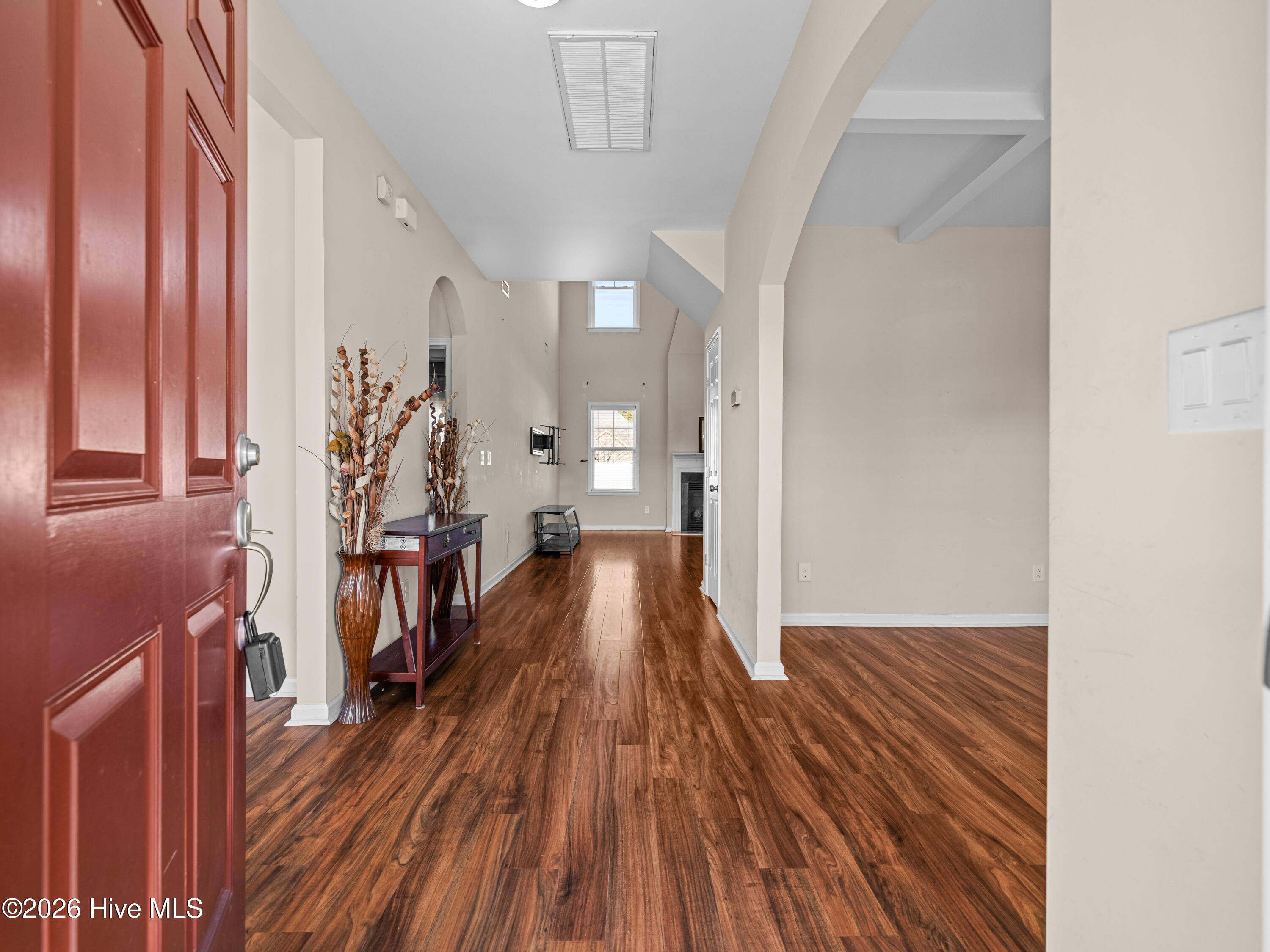 104 Hills Lorough Loop