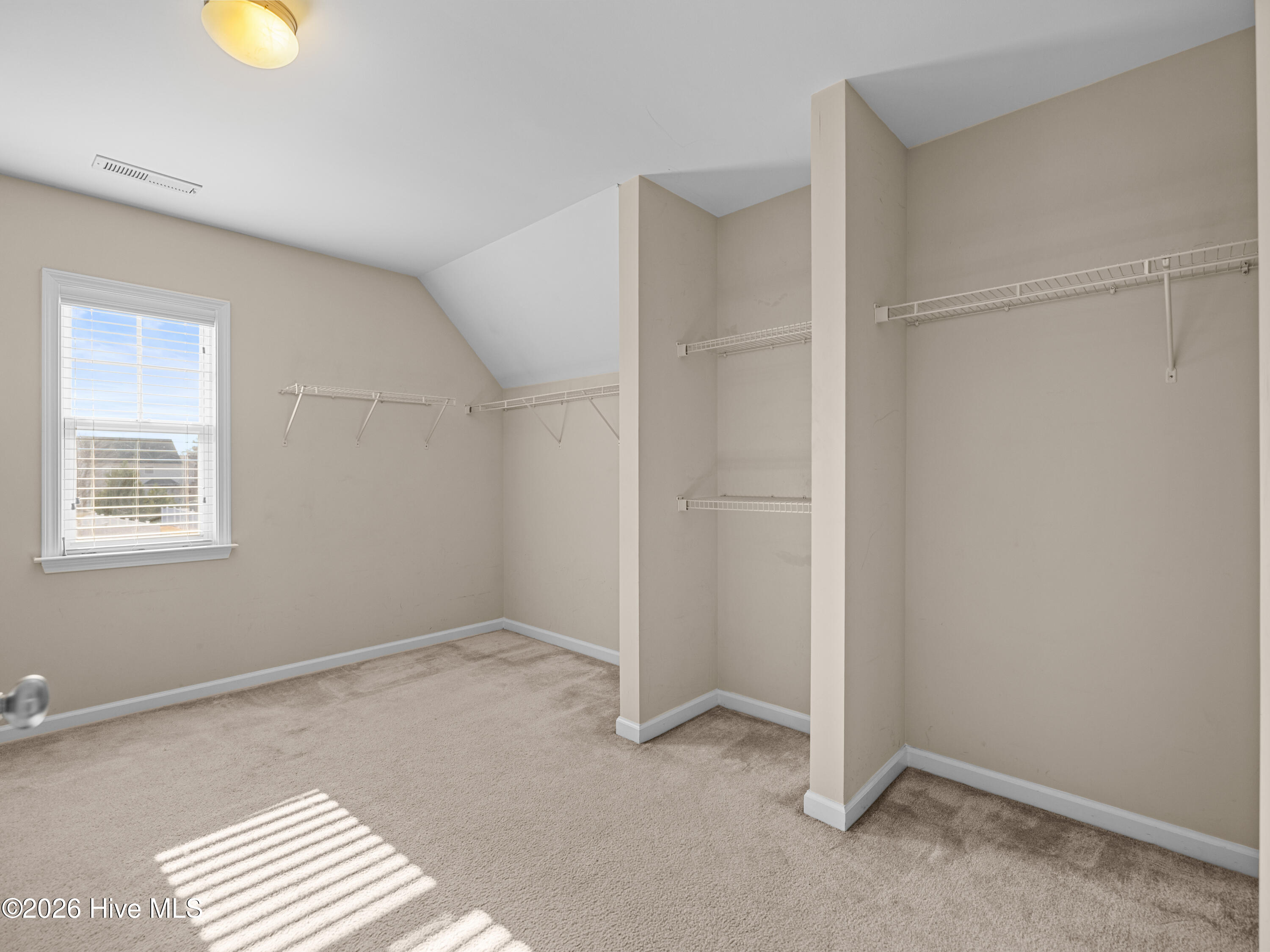 104 Hills Lorough Loop