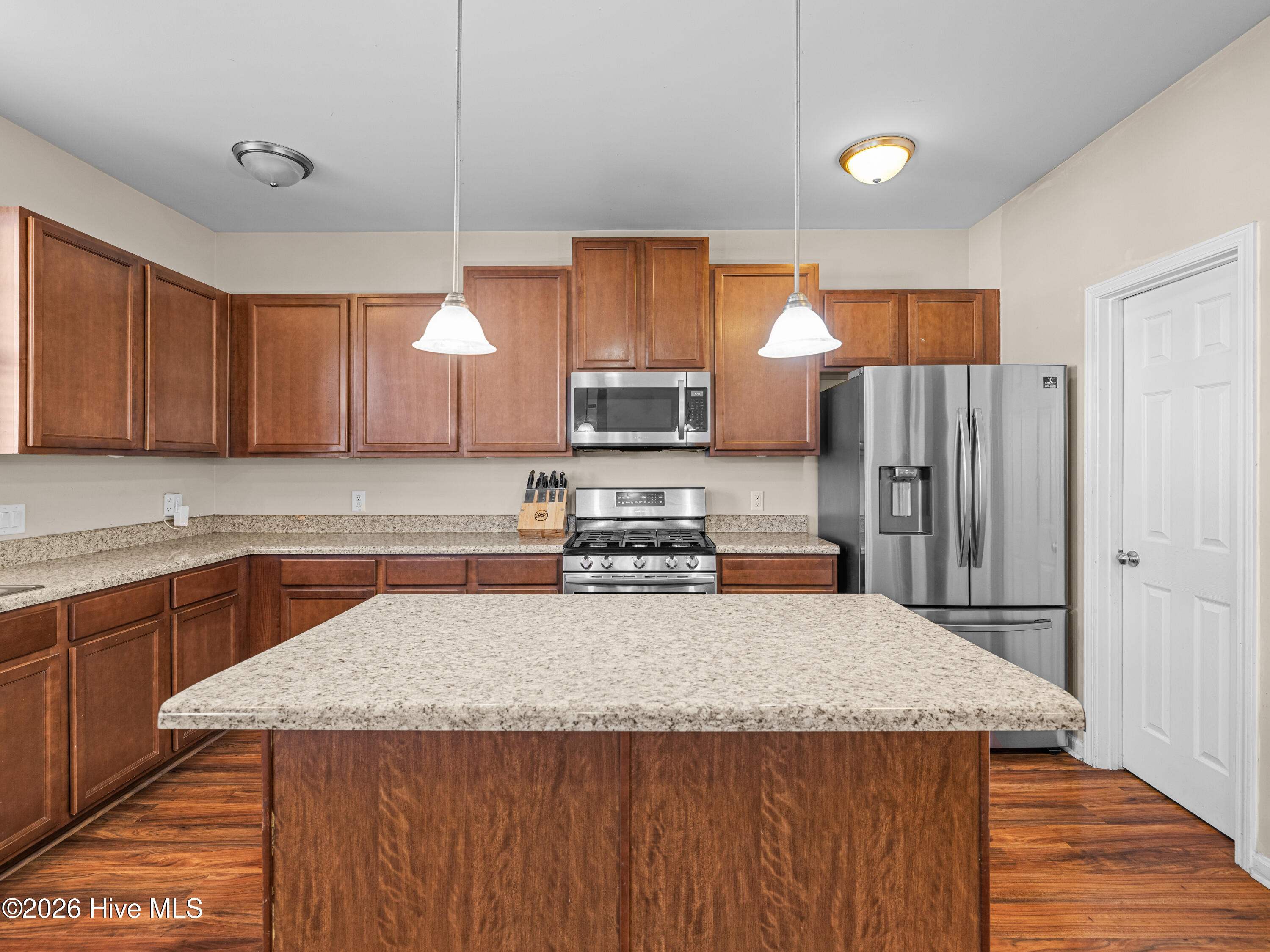 104 Hills Lorough Loop