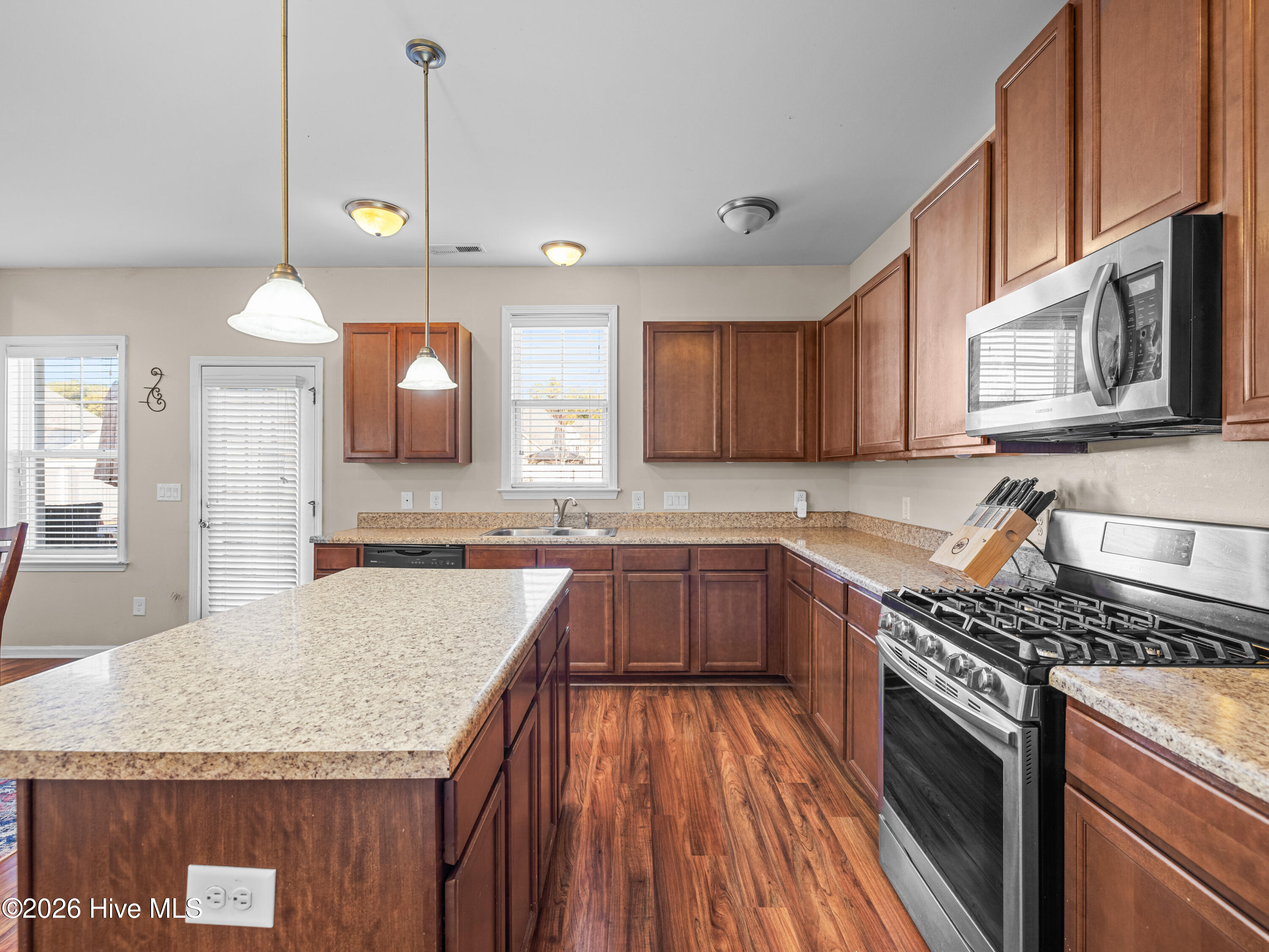 104 Hills Lorough Loop