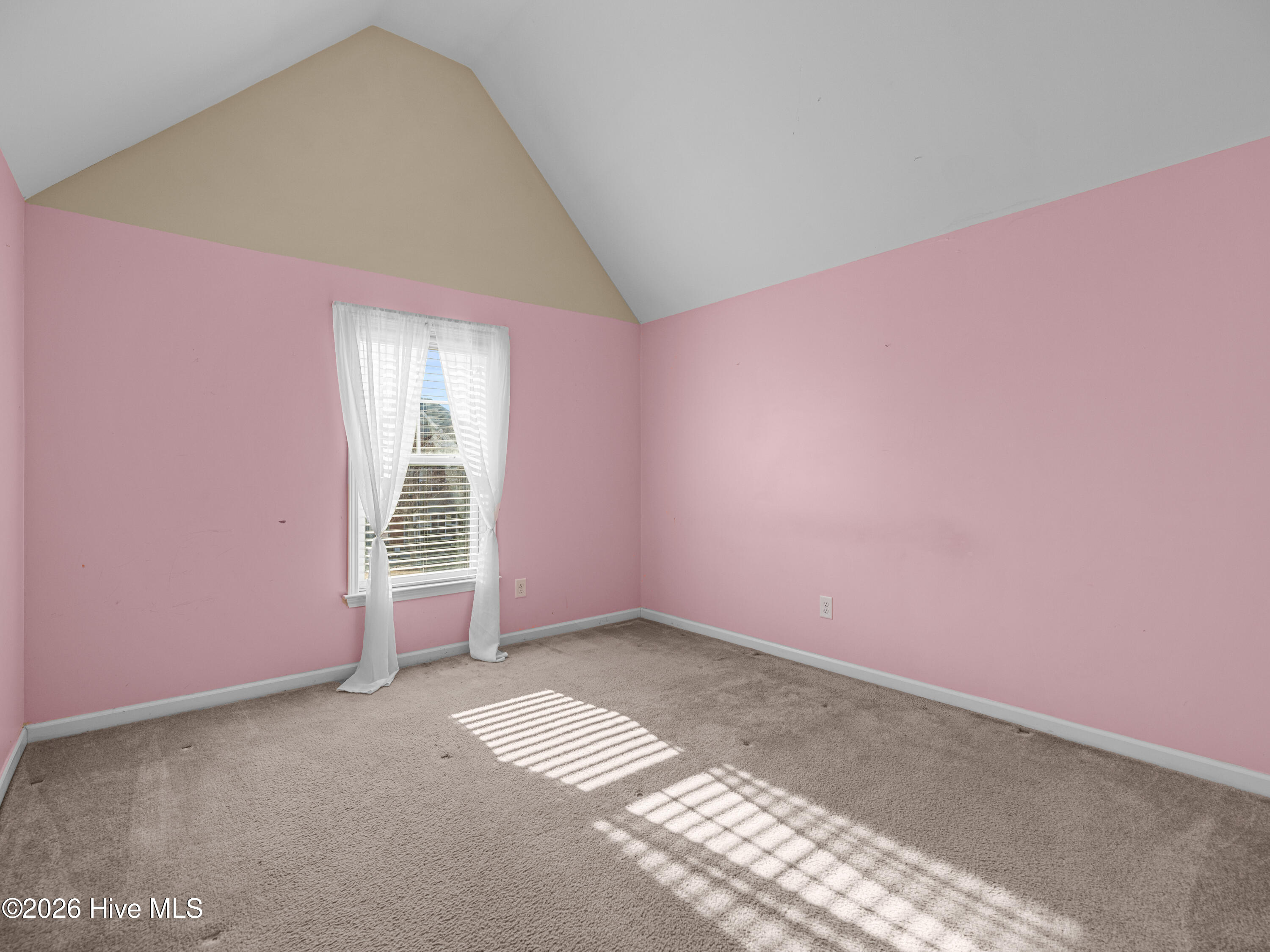 104 Hills Lorough Loop