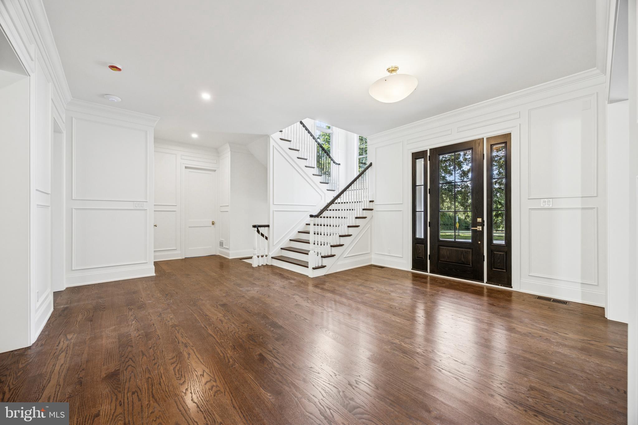 2205 BUTTONWOOD ROAD