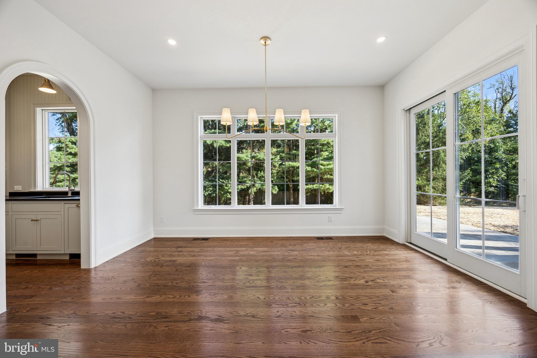 2205 BUTTONWOOD ROAD