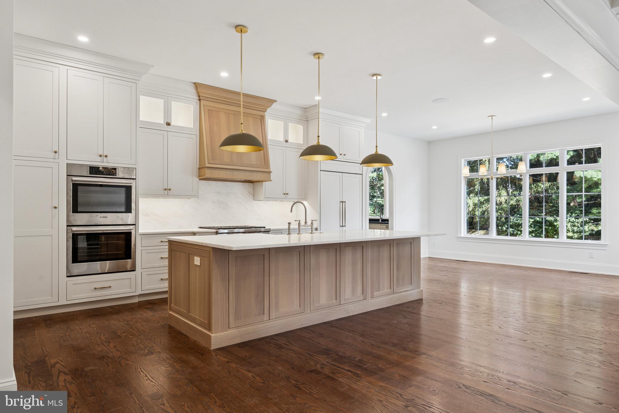 2205 BUTTONWOOD ROAD