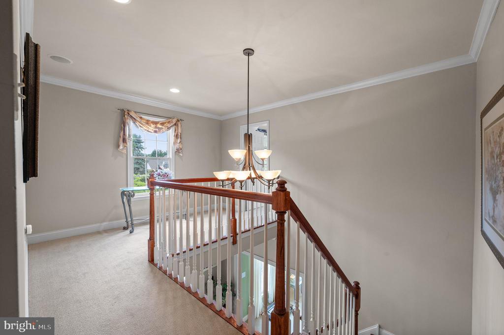 22 GREGORY LANE