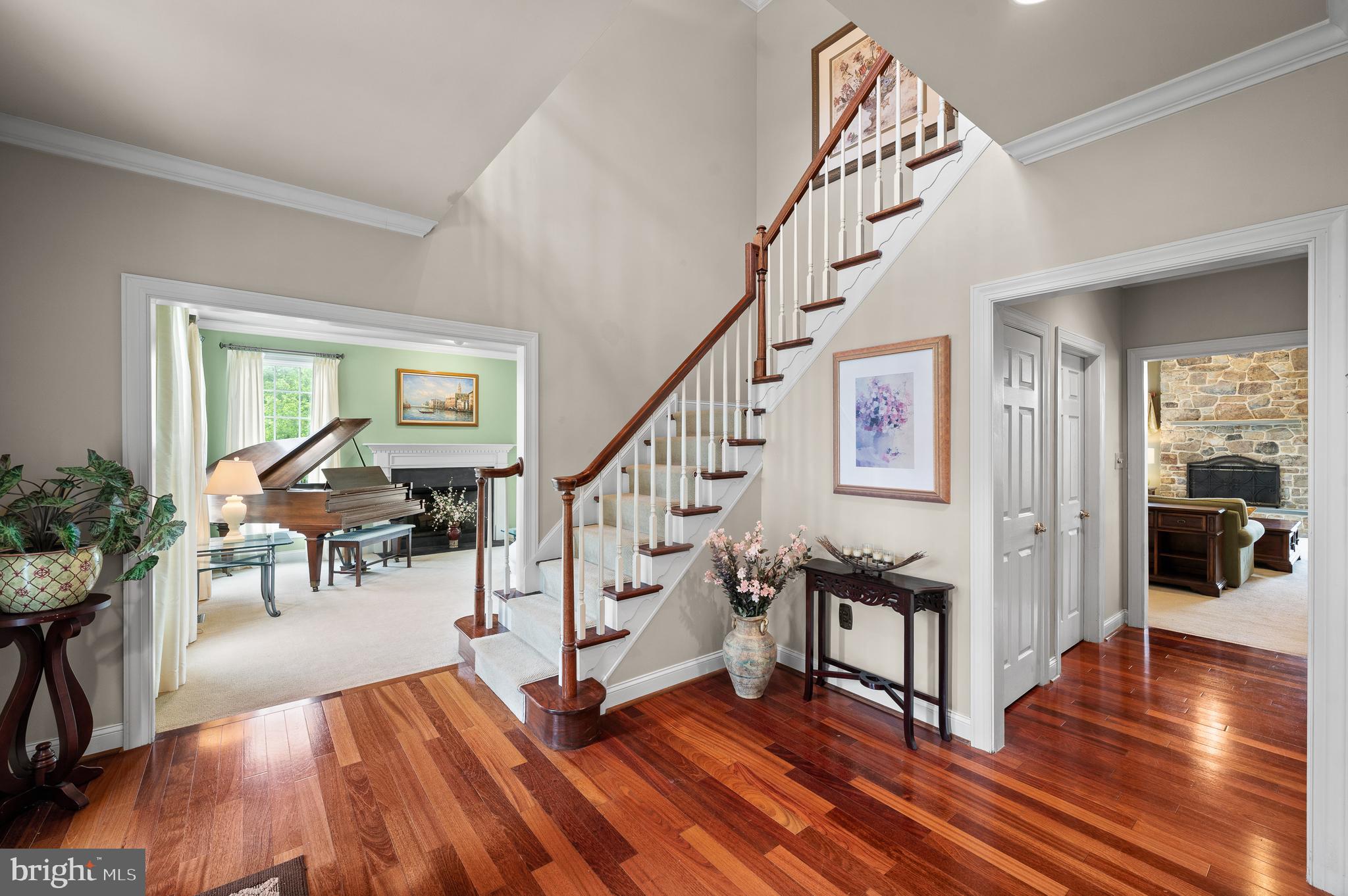 22 GREGORY LANE