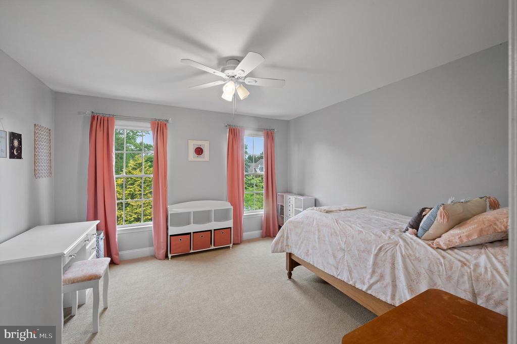 22 GREGORY LANE