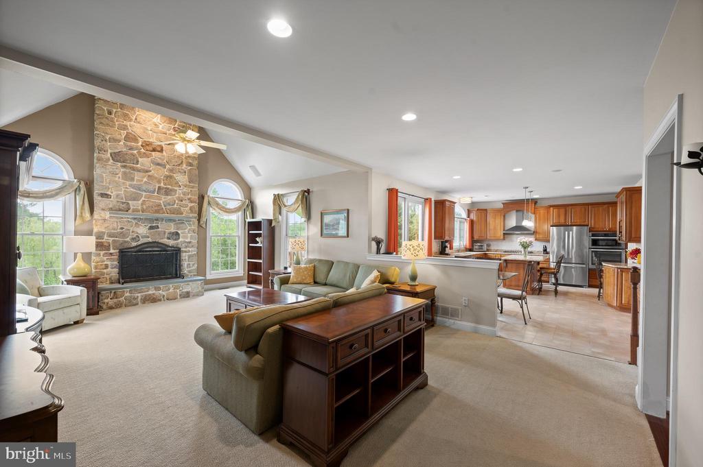 22 GREGORY LANE