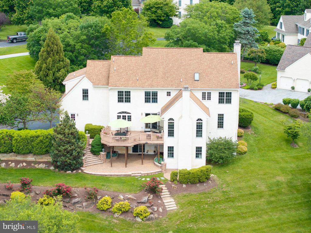 22 GREGORY LANE
