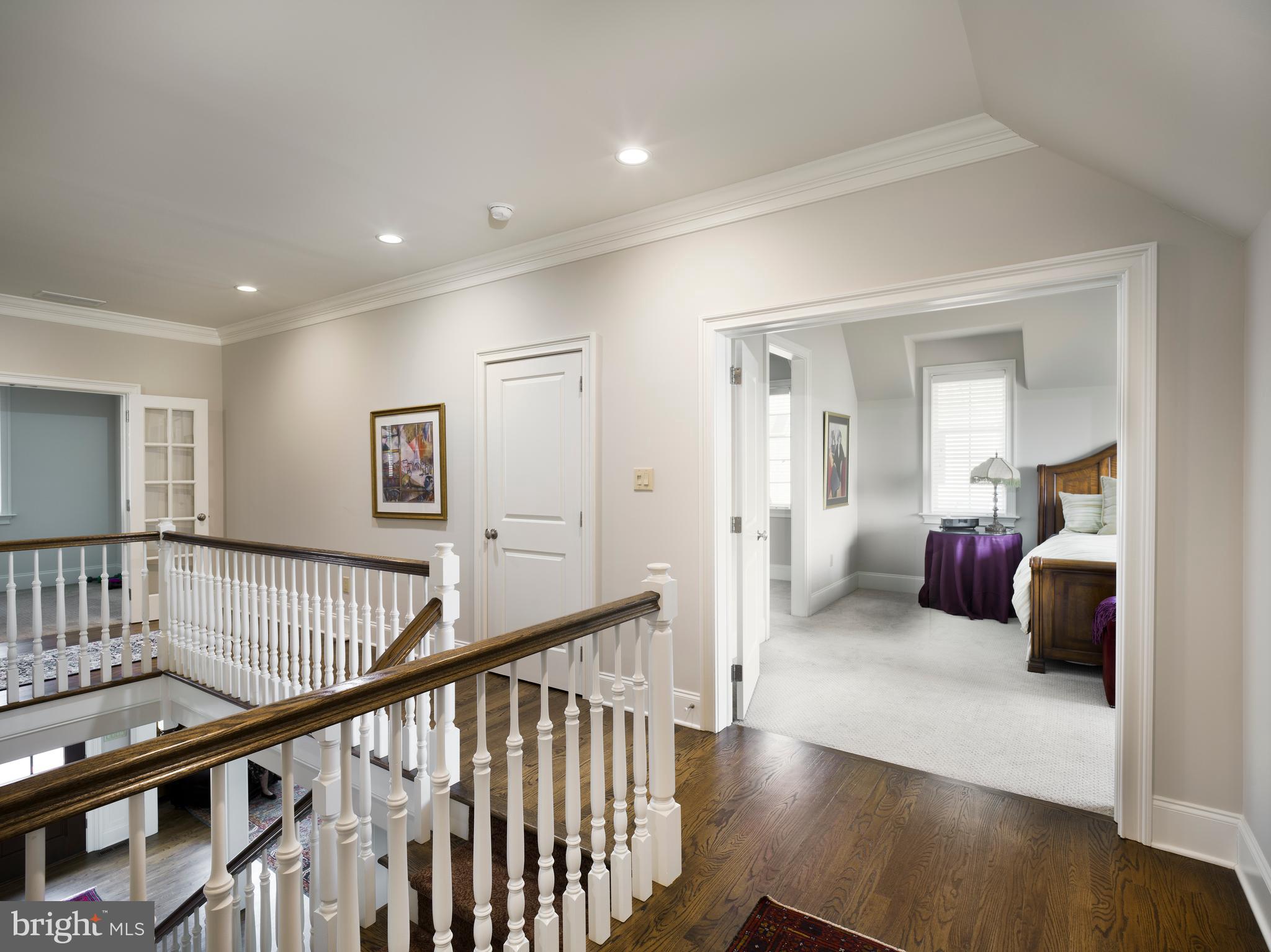 102 GREEN LANE