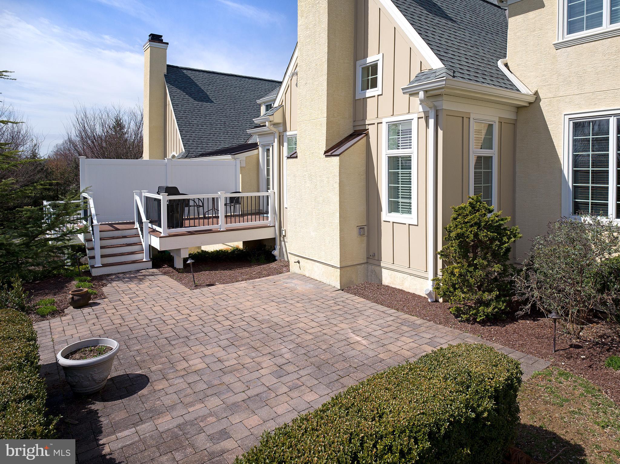 102 GREEN LANE