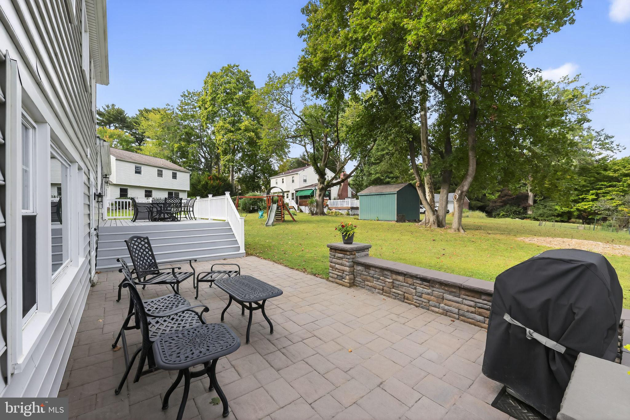 202 FAIRFIELD DRIVE