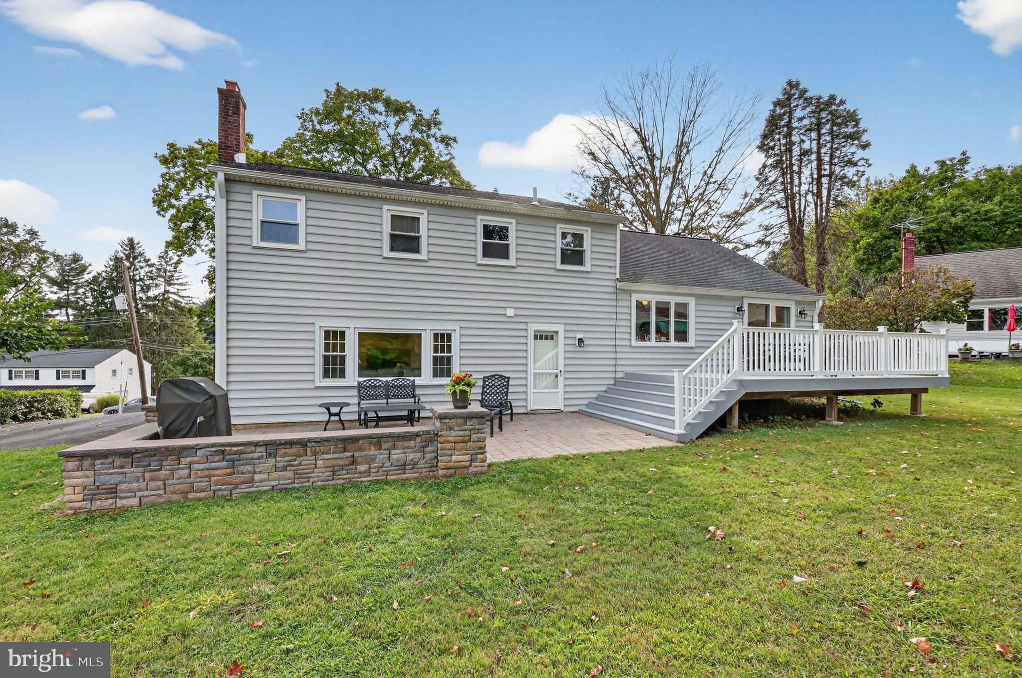 202 FAIRFIELD DRIVE