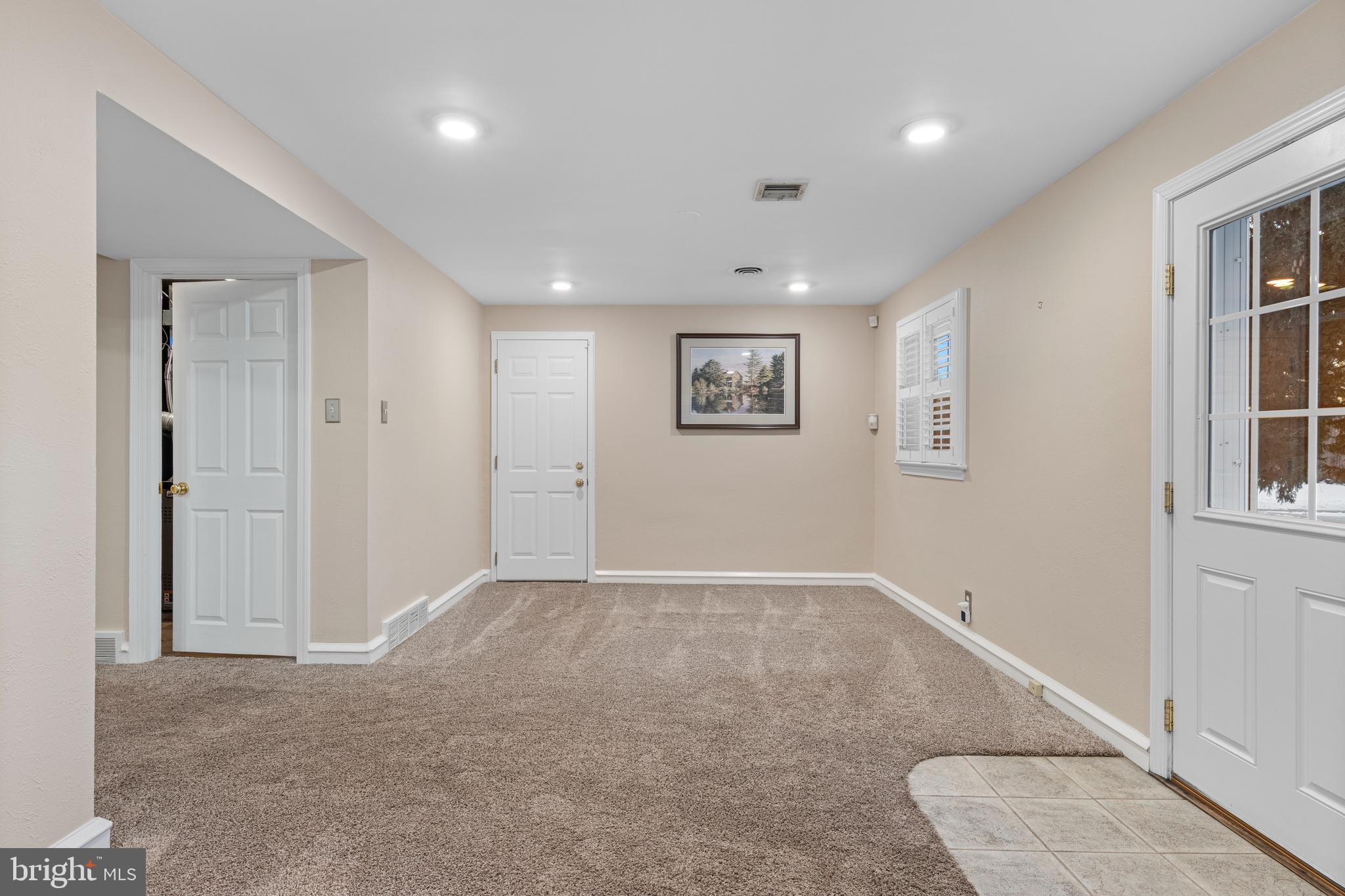 302 GOVERNORS DRIVE